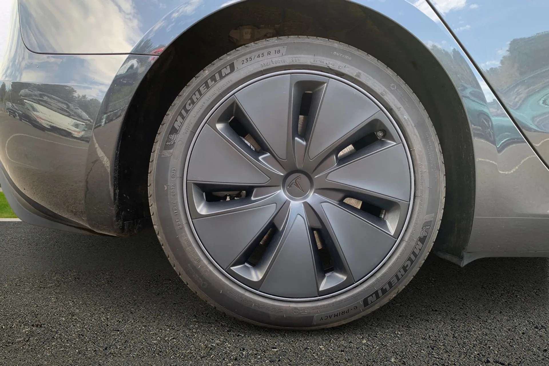 2025 TESLA MODEL 3 2025 TESLA MODEL 3