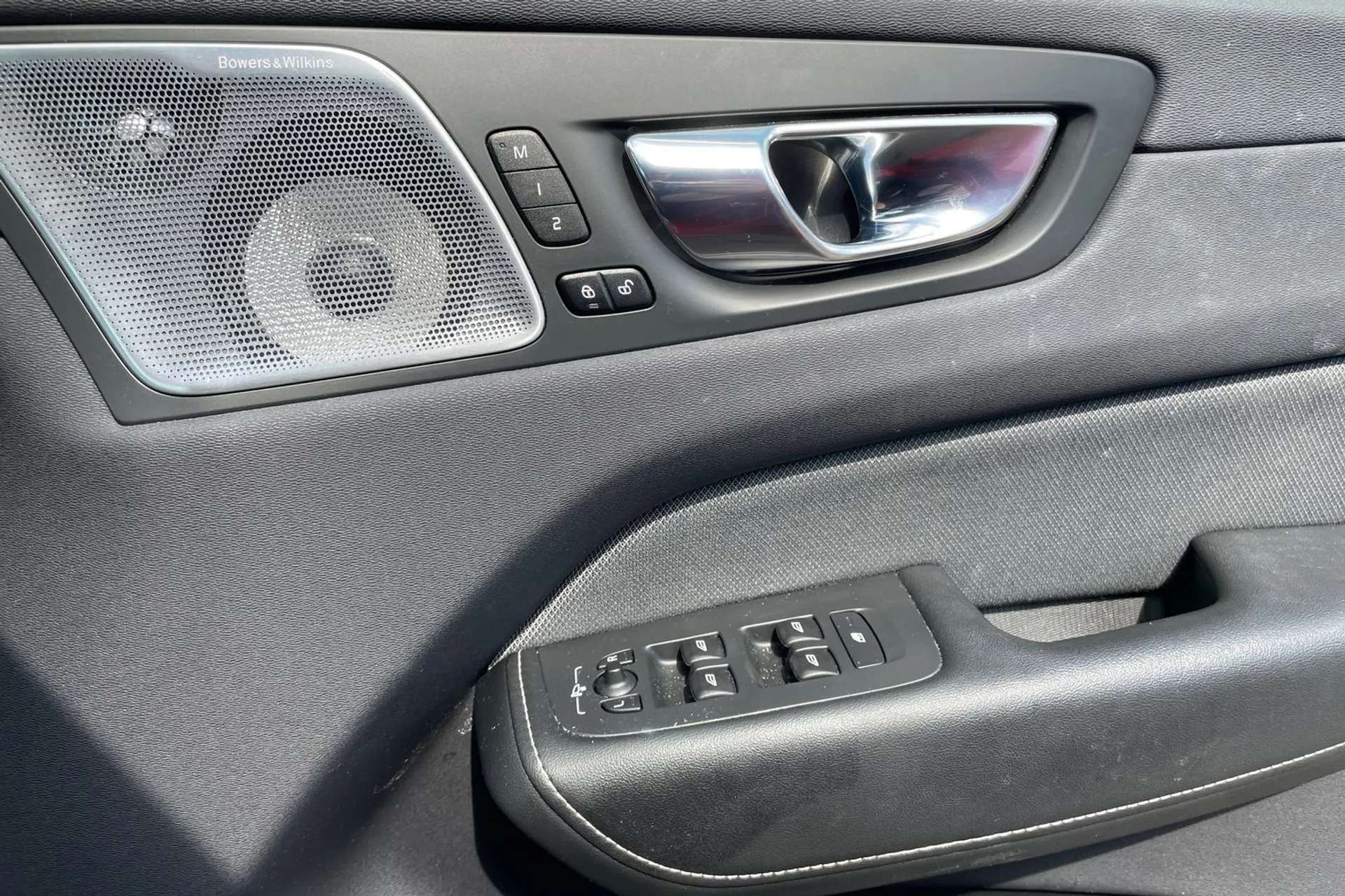 2021 VOLVO XC60 2021 VOLVO XC60