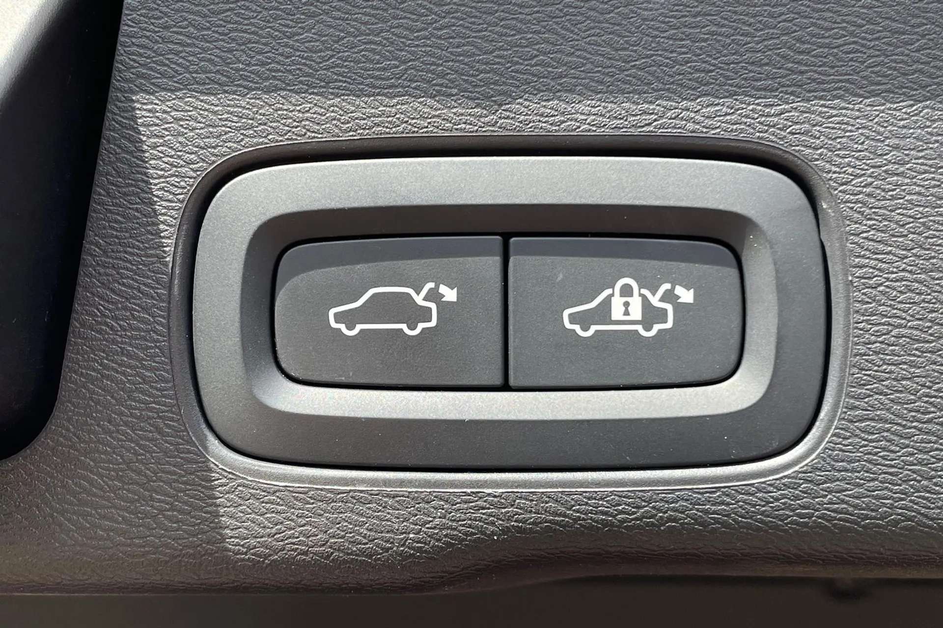 2021 VOLVO XC60 2021 VOLVO XC60
