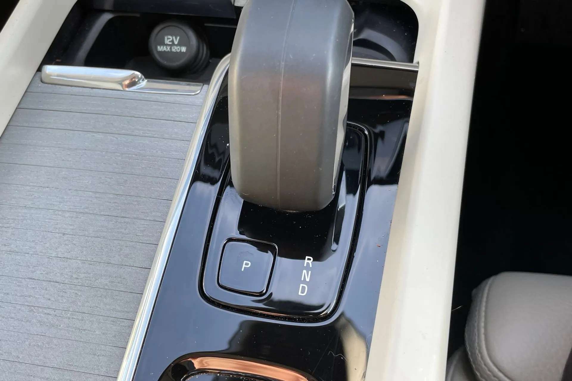 2023 VOLVO XC60 2023 VOLVO XC60
