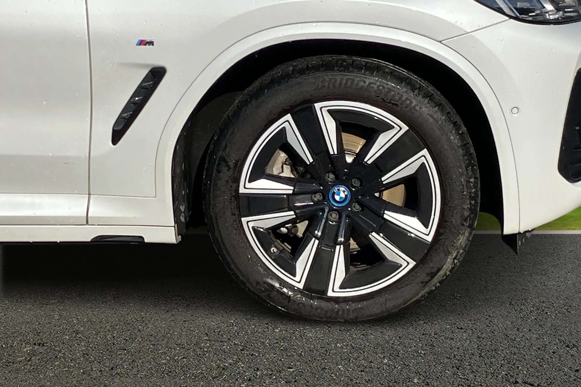 2023 BMW IX3 2023 BMW IX3