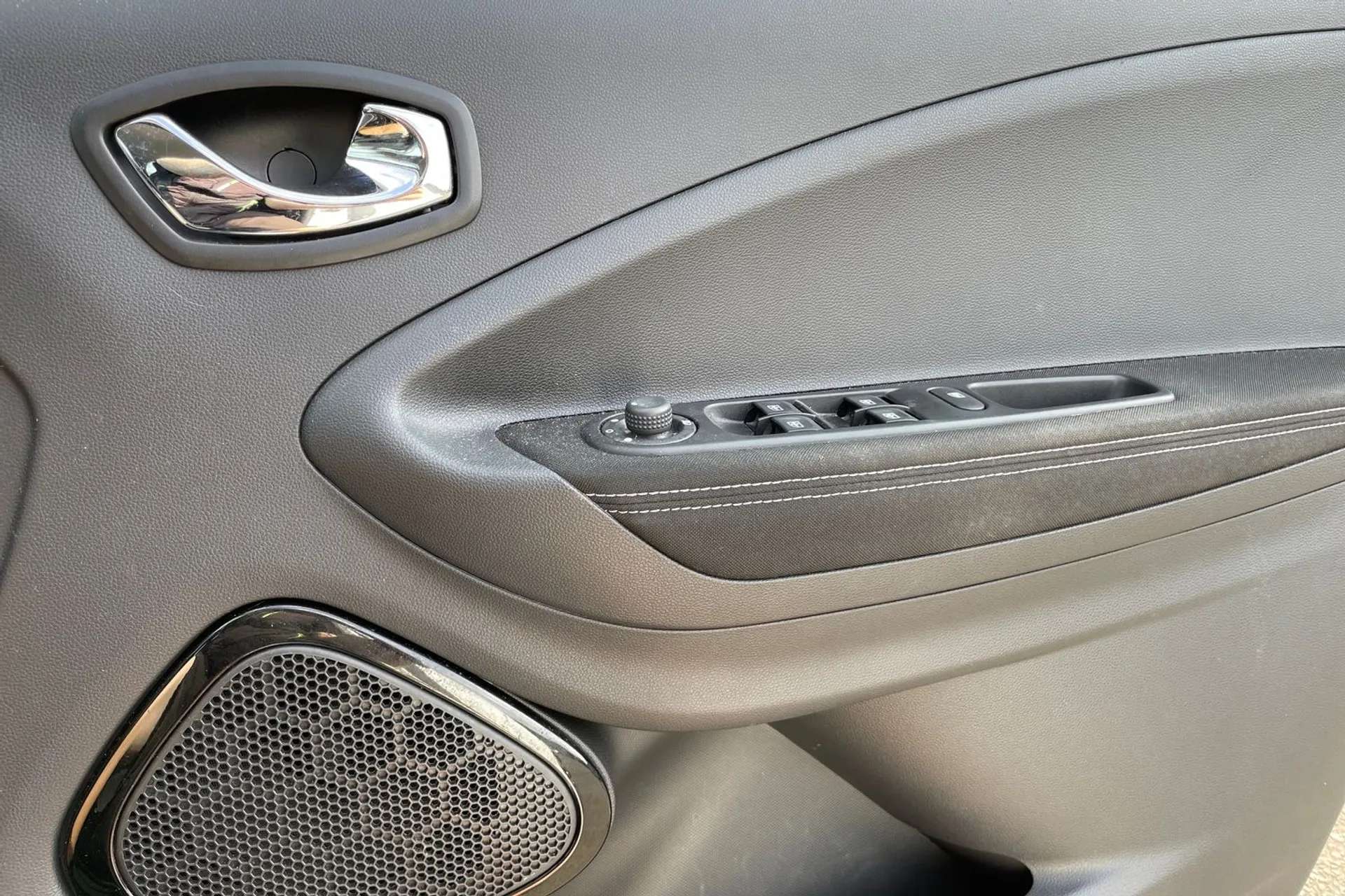 2019 RENAULT ZOE 2019 RENAULT ZOE