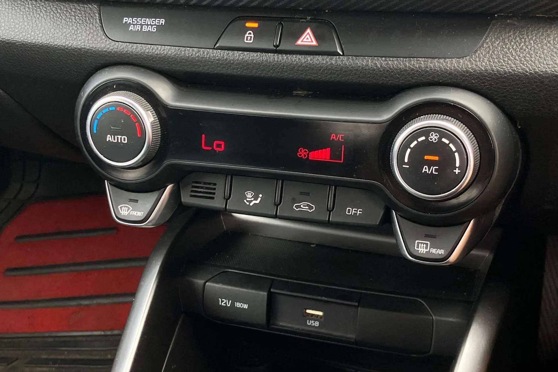 2023 KIA STONIC 2023 KIA STONIC