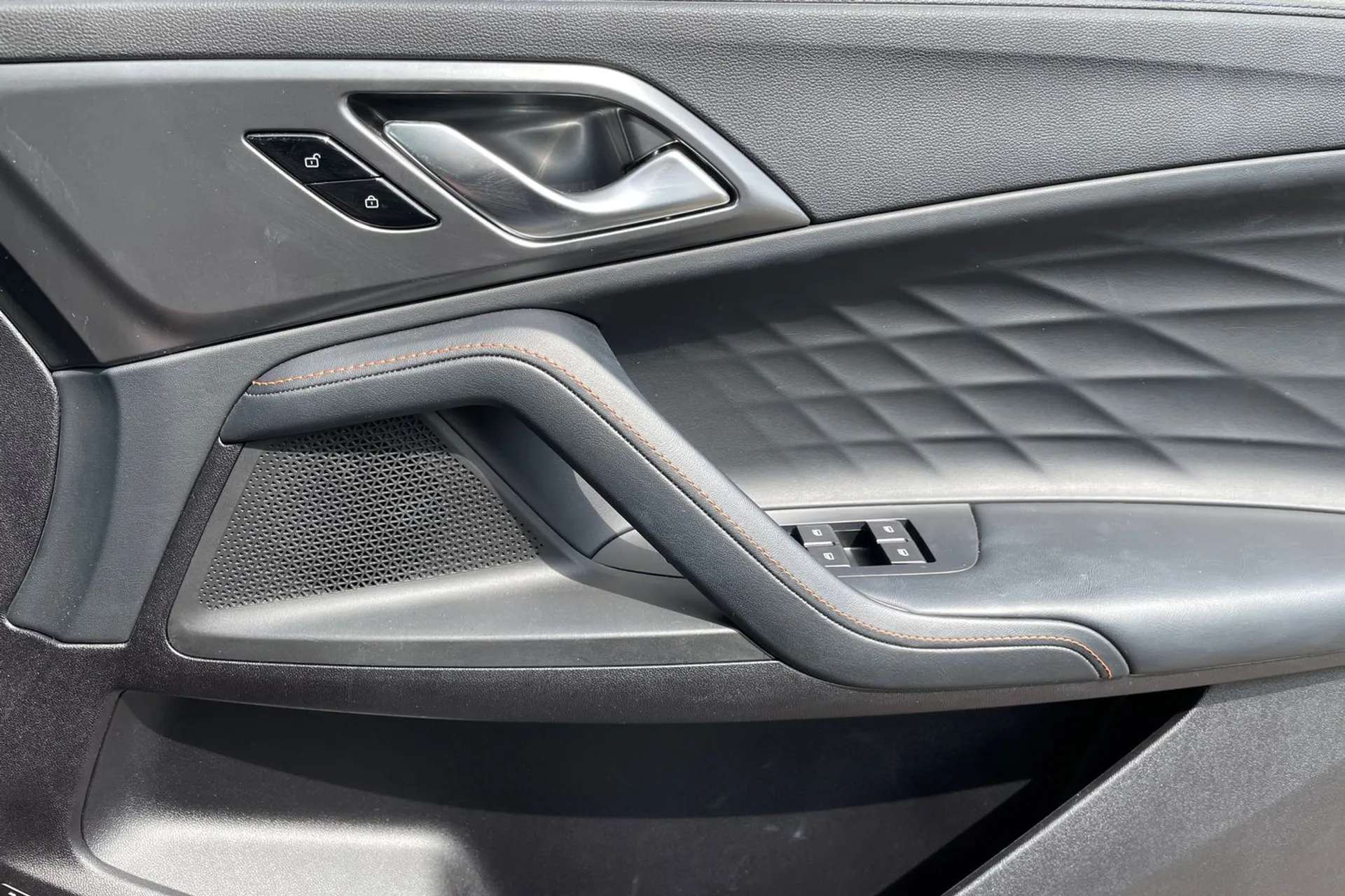 2025 MG MOTOR UK HS 2025 MG MOTOR UK HS