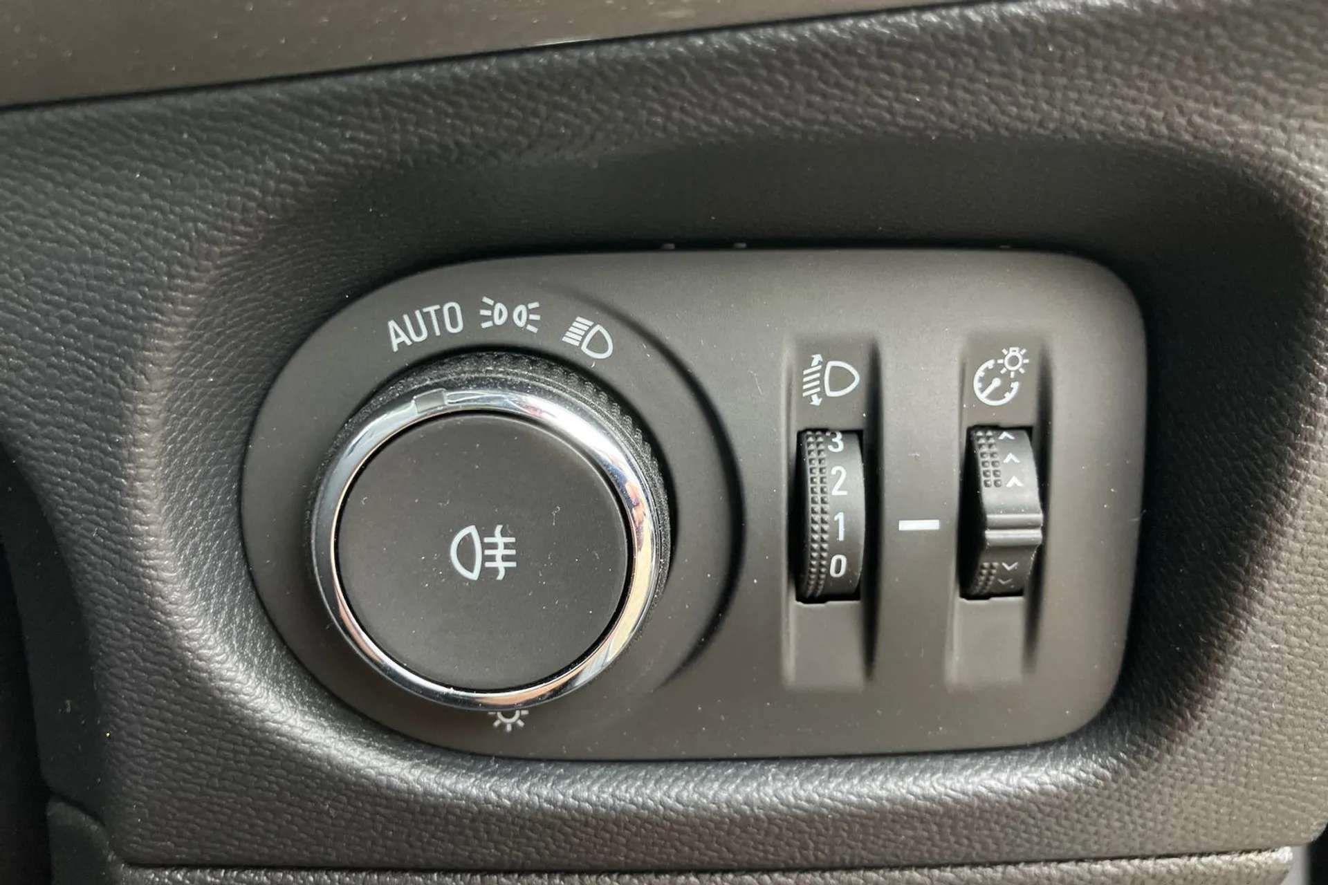 2025 VAUXHALL MOKKA 2025 VAUXHALL MOKKA