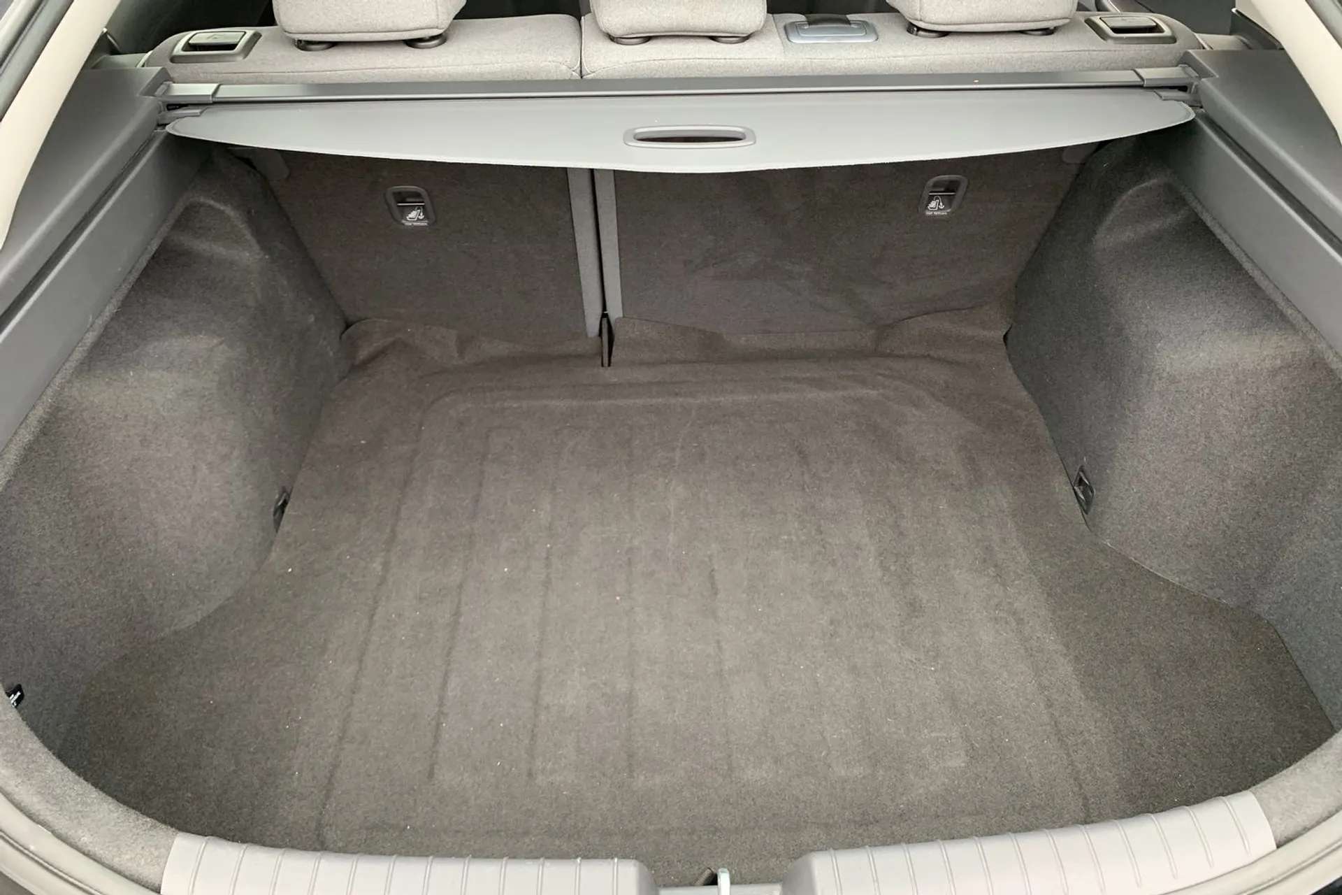 2022 HYUNDAI IONIQ 2022 HYUNDAI IONIQ
