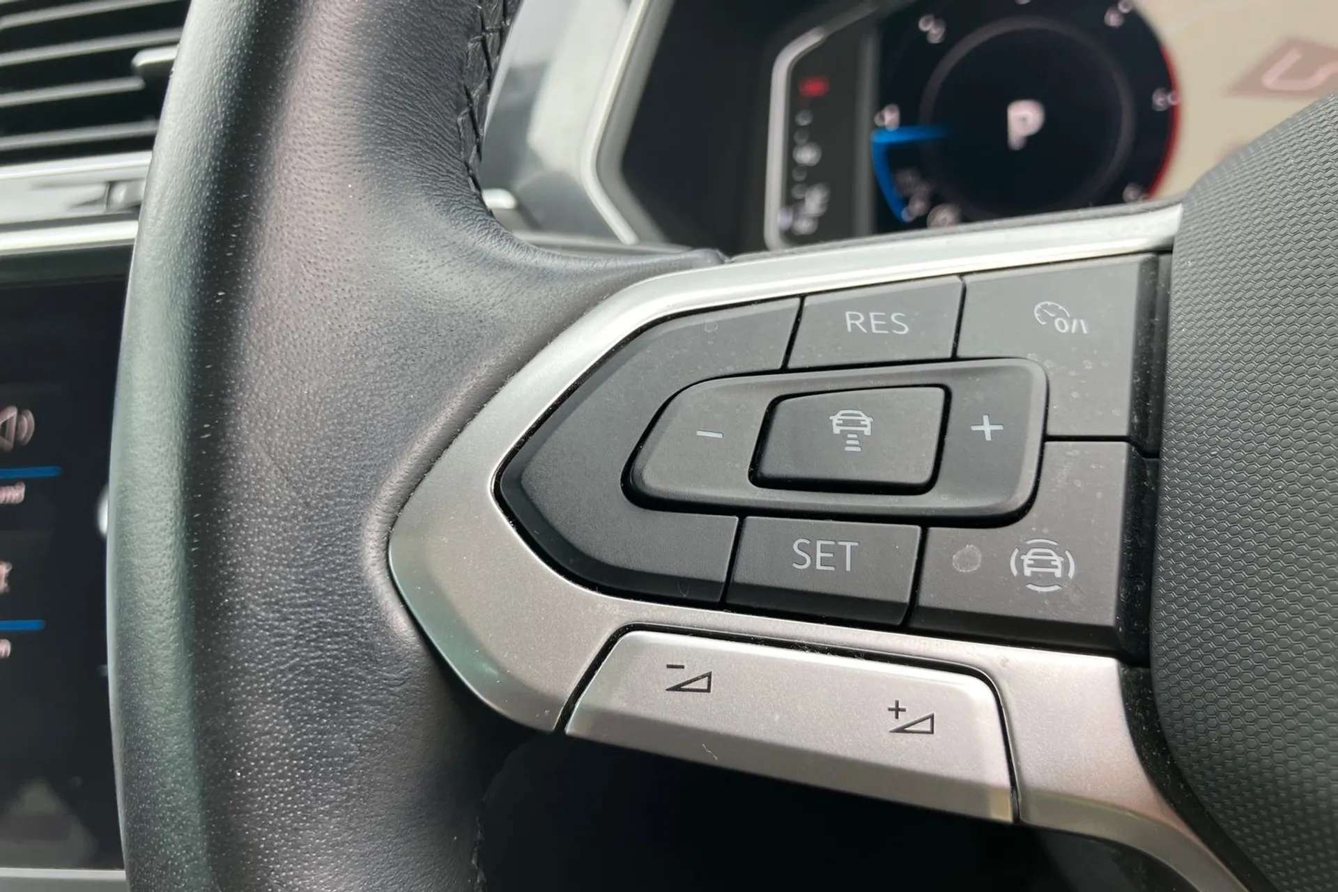 2021 VOLKSWAGEN TIGUAN 2021 VOLKSWAGEN TIGUAN