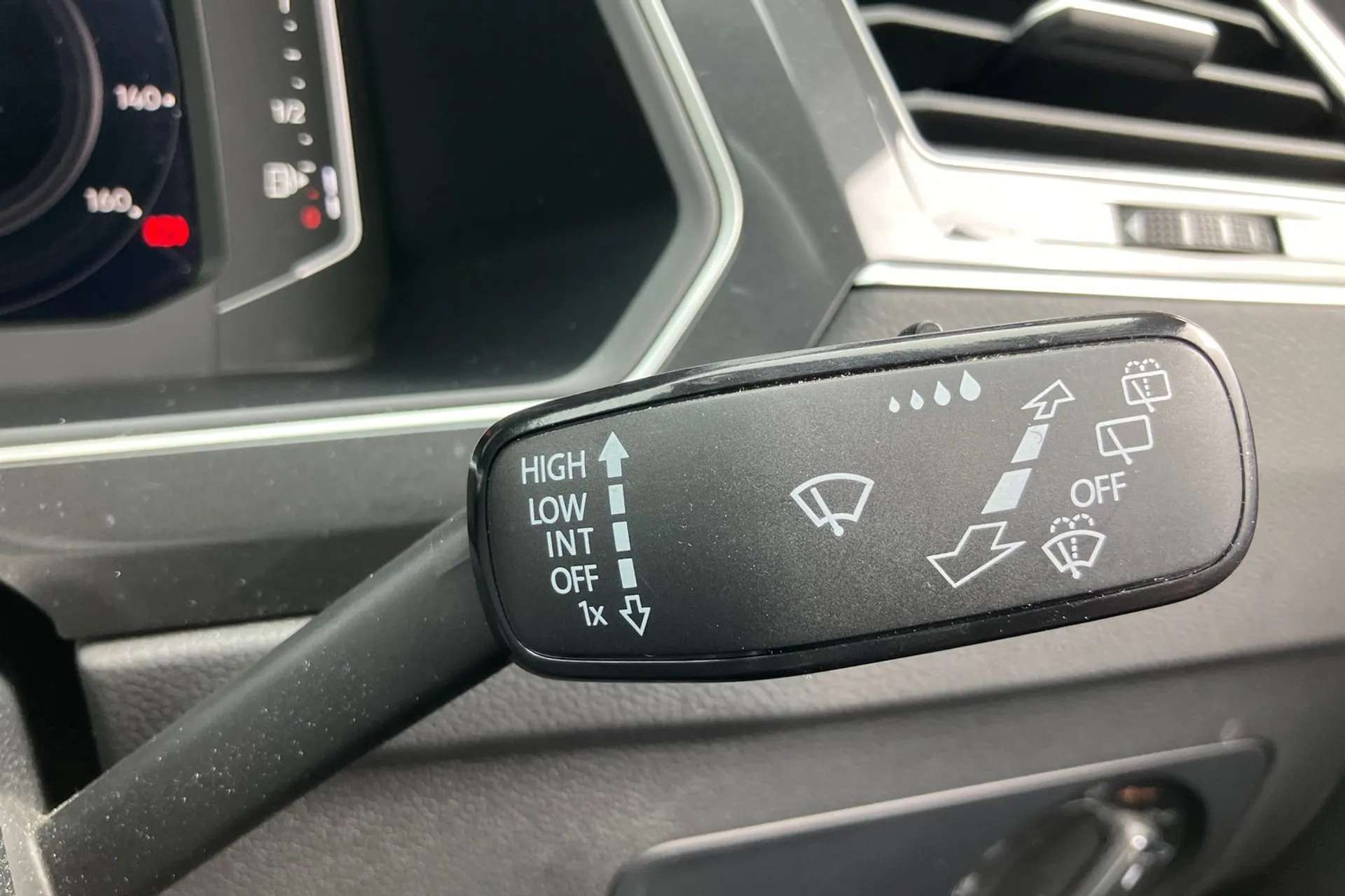 2021 VOLKSWAGEN TIGUAN 2021 VOLKSWAGEN TIGUAN