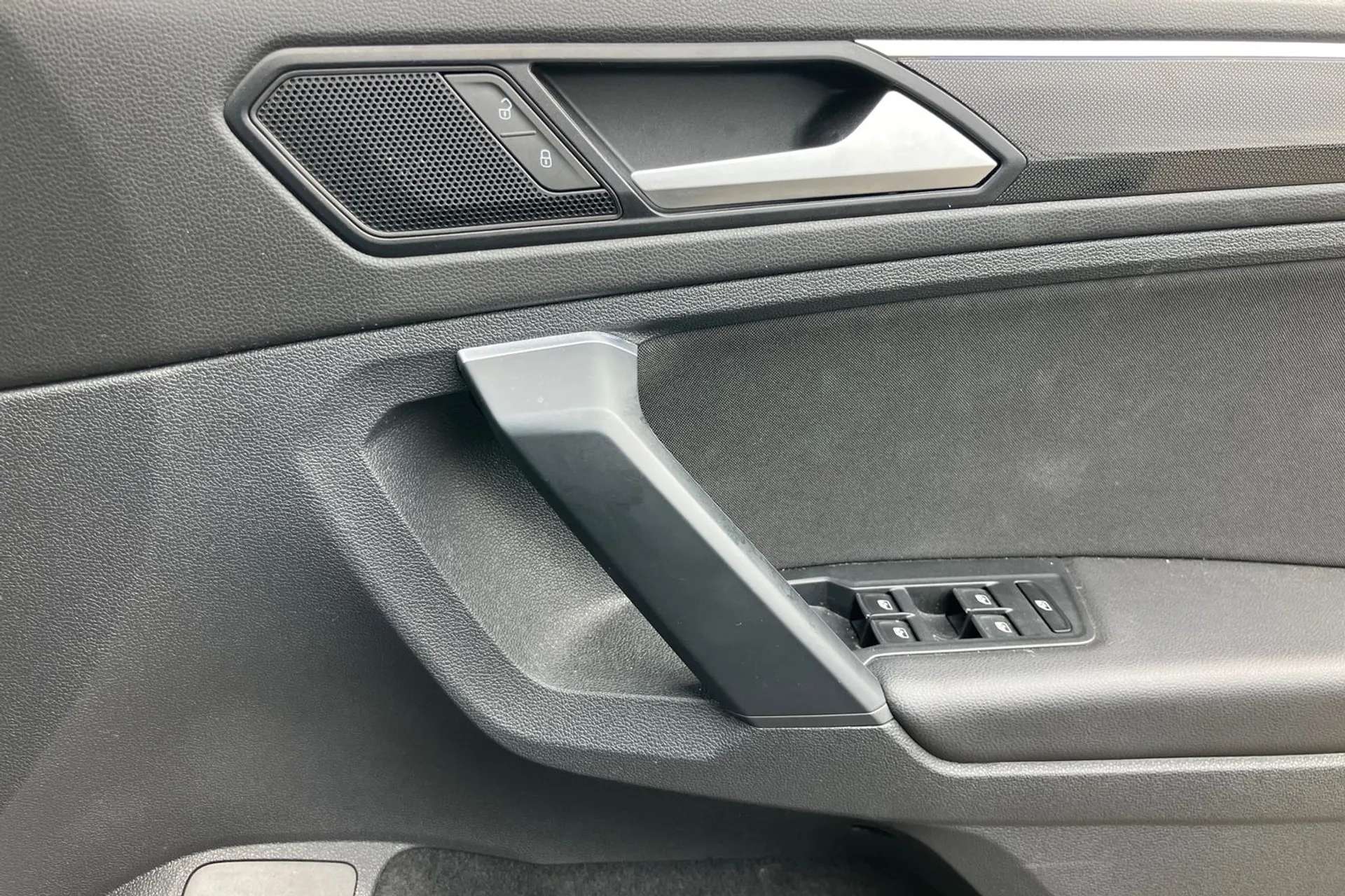 2021 VOLKSWAGEN TIGUAN 2021 VOLKSWAGEN TIGUAN