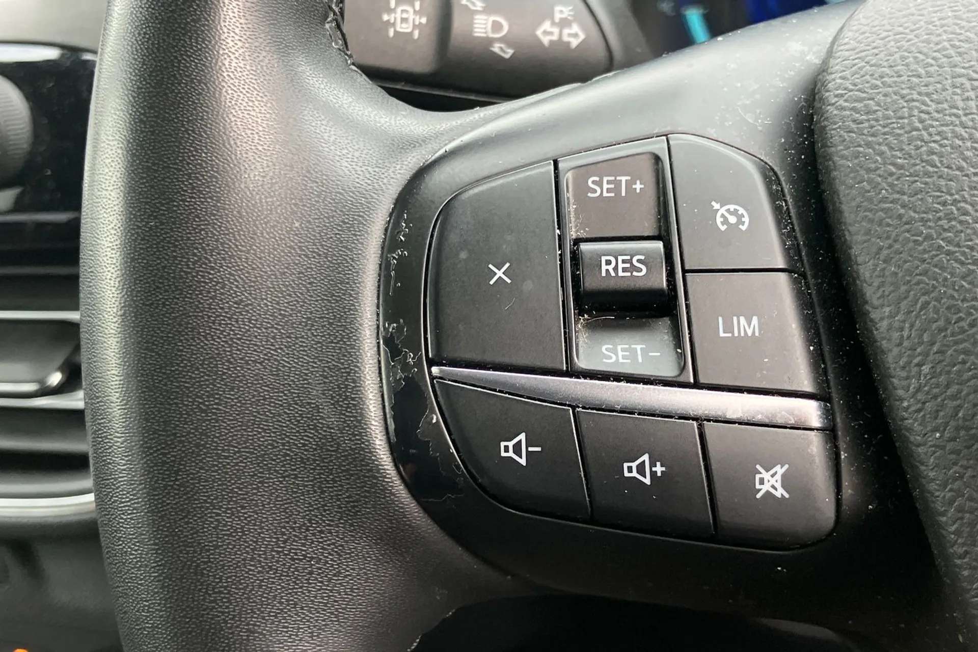 2022 FORD KUGA 2022 FORD KUGA