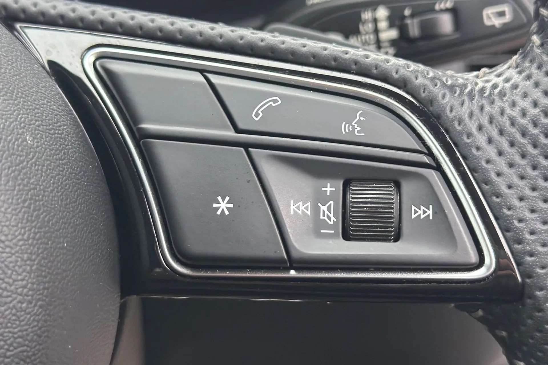 2020 AUDI A4 2020 AUDI A4