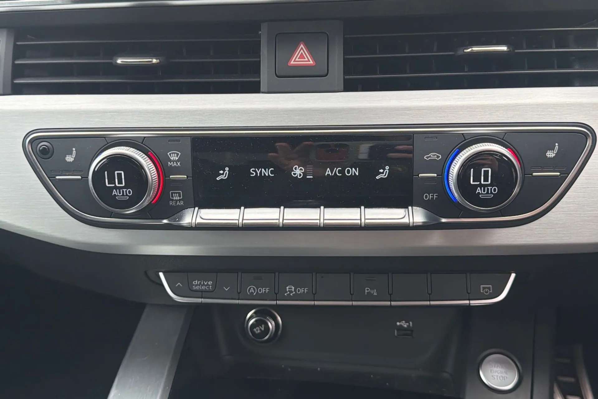 2020 AUDI A4 2020 AUDI A4