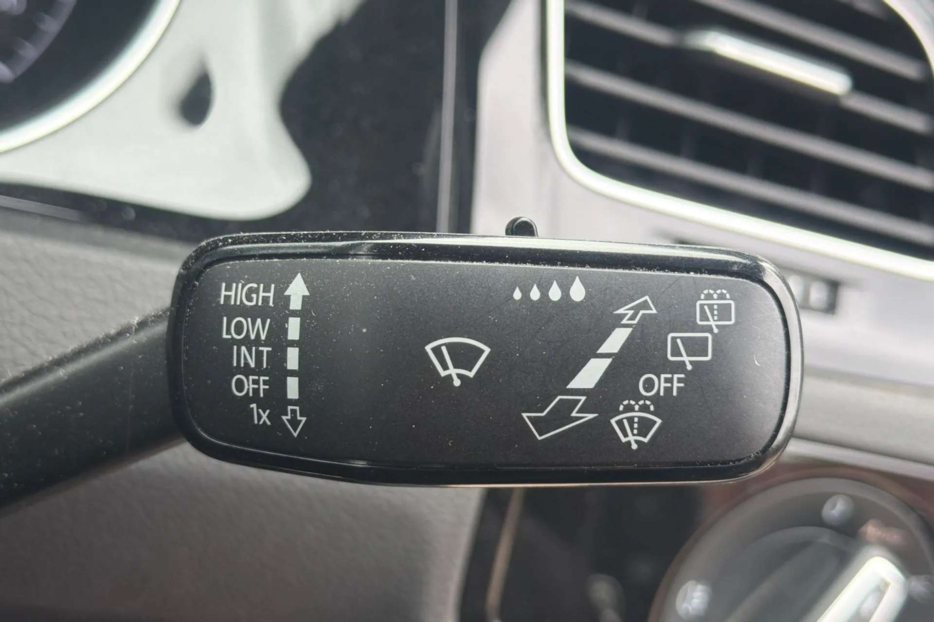 2020 VOLKSWAGEN GOLF 2020 VOLKSWAGEN GOLF