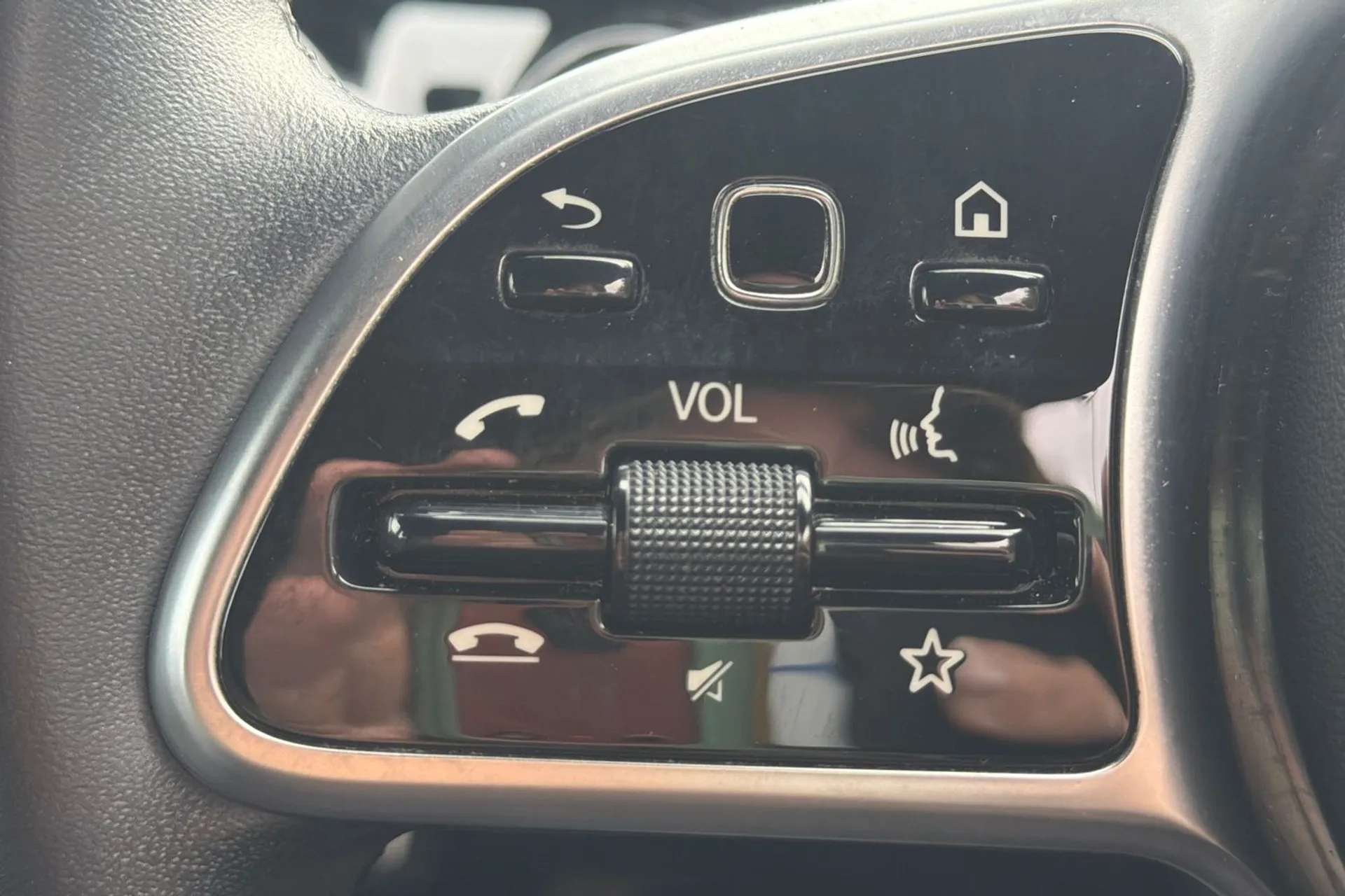 2021 MERCEDES-BENZ A CLASS 2021 MERCEDES-BENZ A CLASS