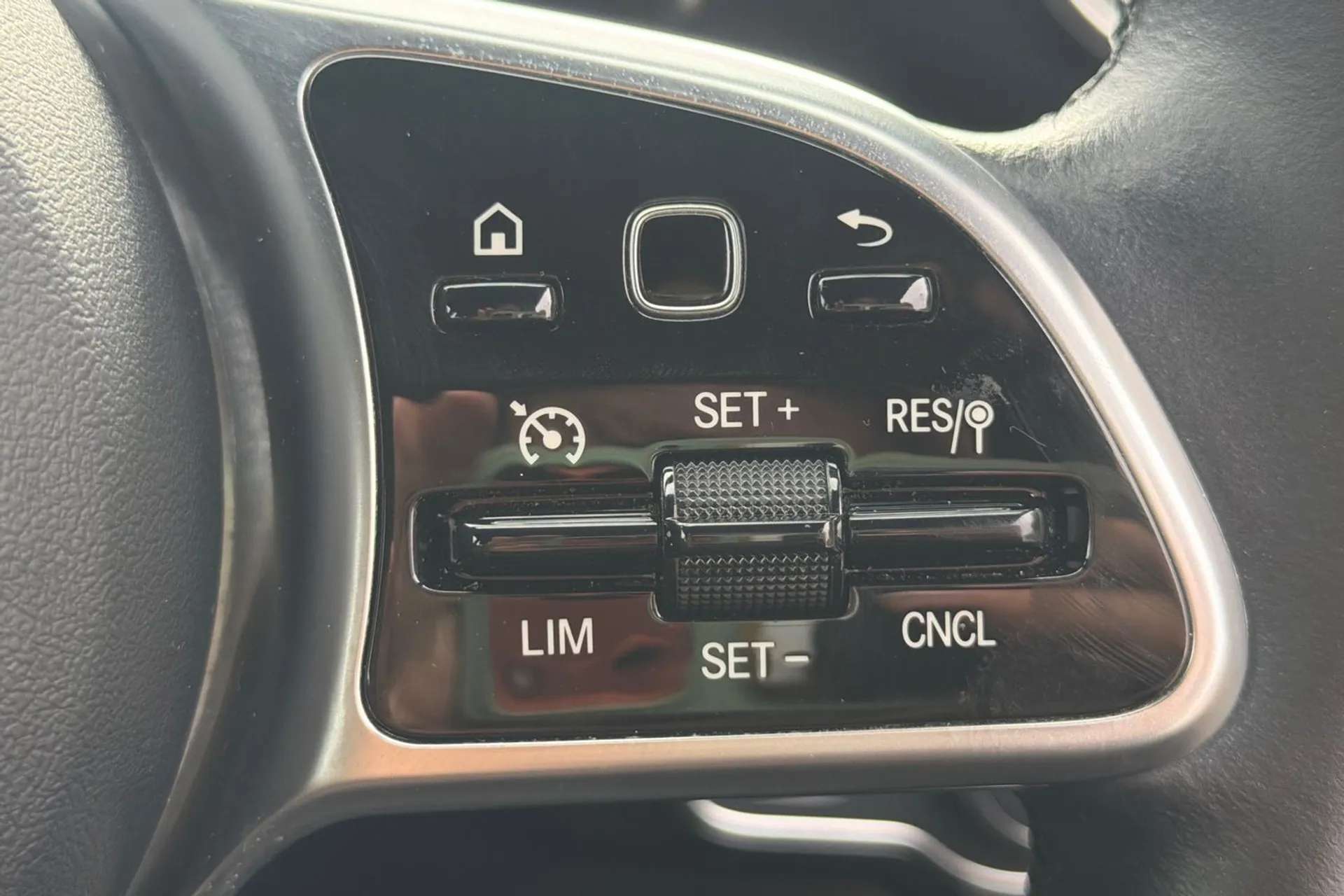 2021 MERCEDES-BENZ A CLASS 2021 MERCEDES-BENZ A CLASS