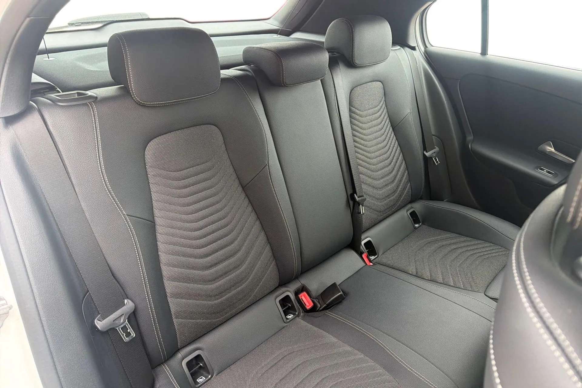 2021 MERCEDES-BENZ A CLASS 2021 MERCEDES-BENZ A CLASS