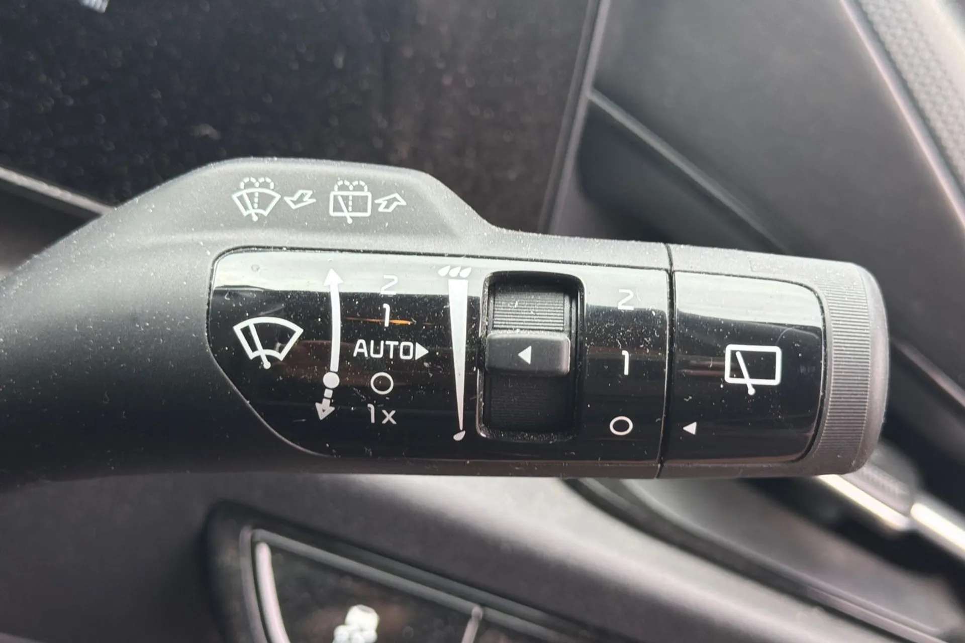 2023 KIA NIRO 2023 KIA NIRO
