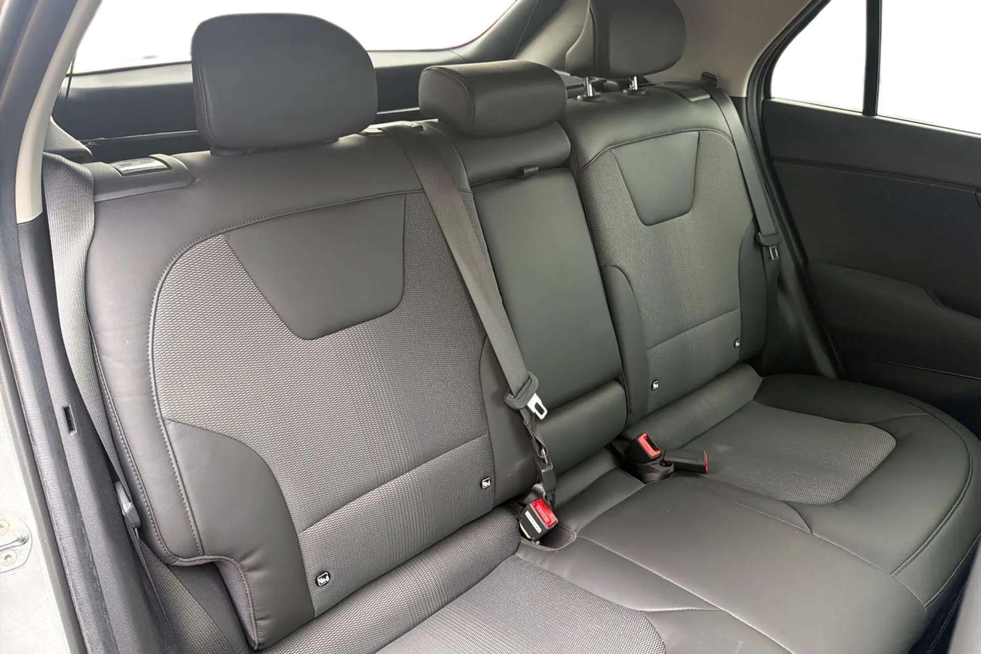 2023 KIA NIRO 2023 KIA NIRO