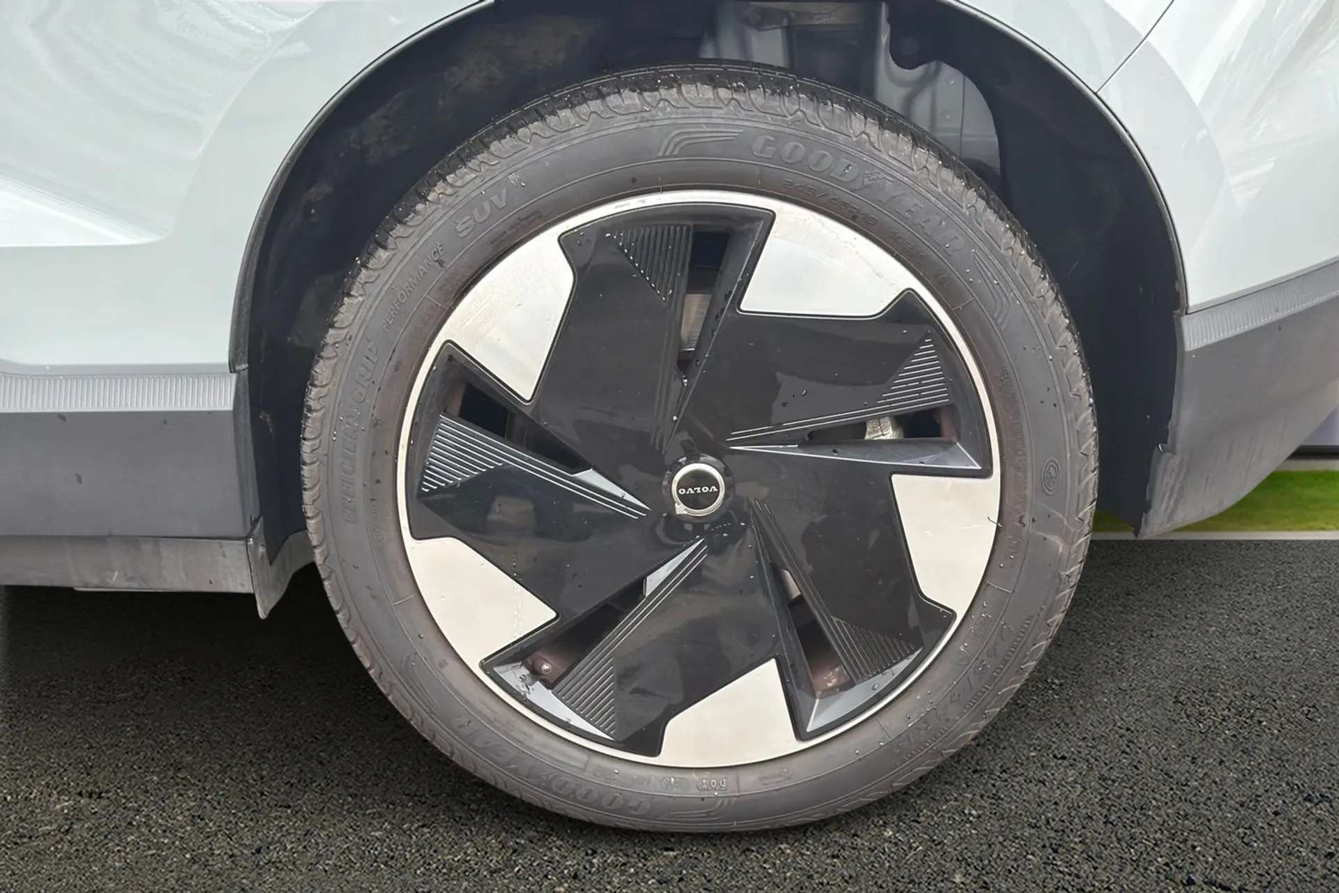 2024 VOLVO EX30 2024 VOLVO EX30