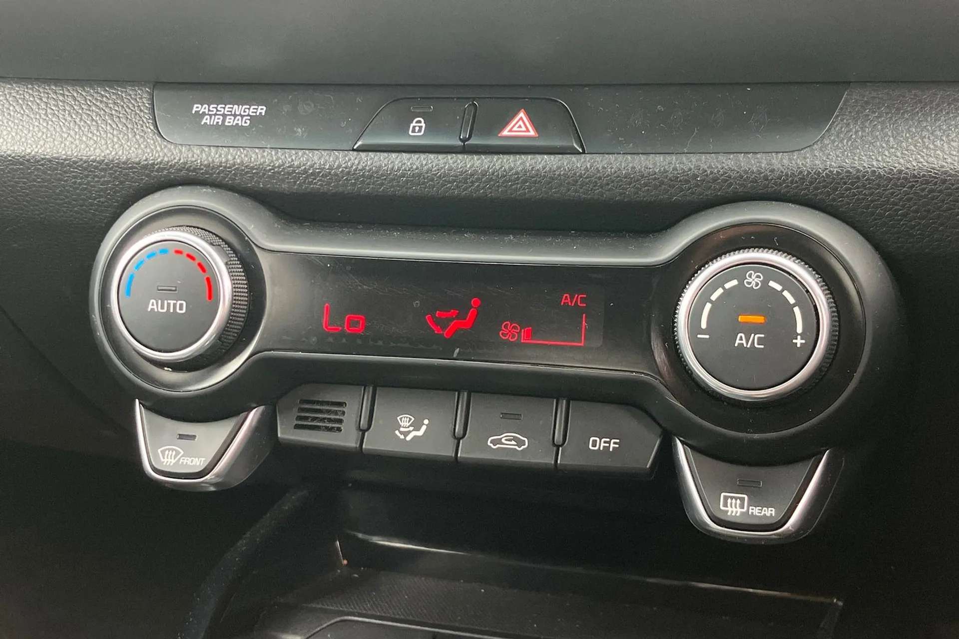 2019 KIA STONIC 2019 KIA STONIC