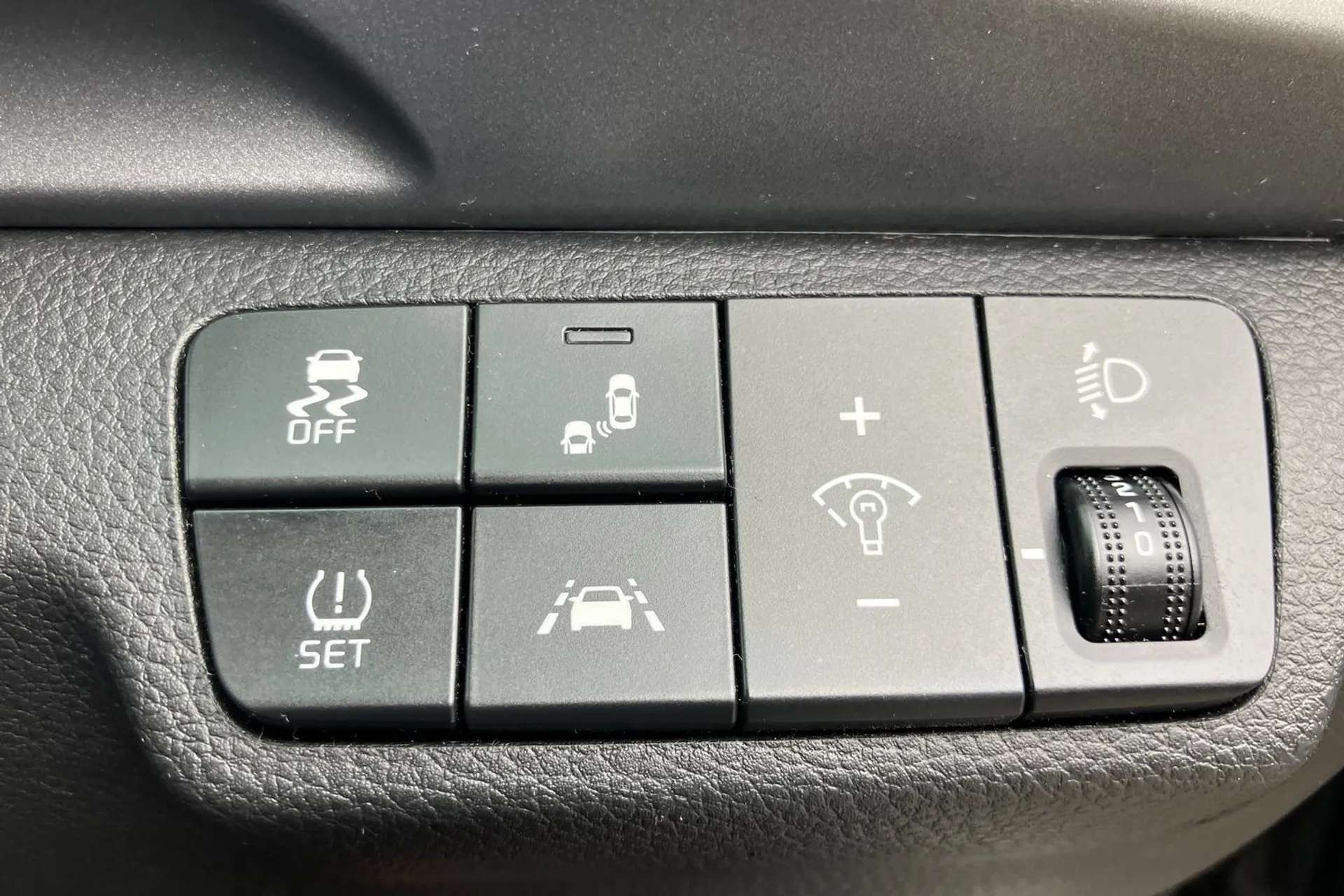 2019 KIA STONIC 2019 KIA STONIC