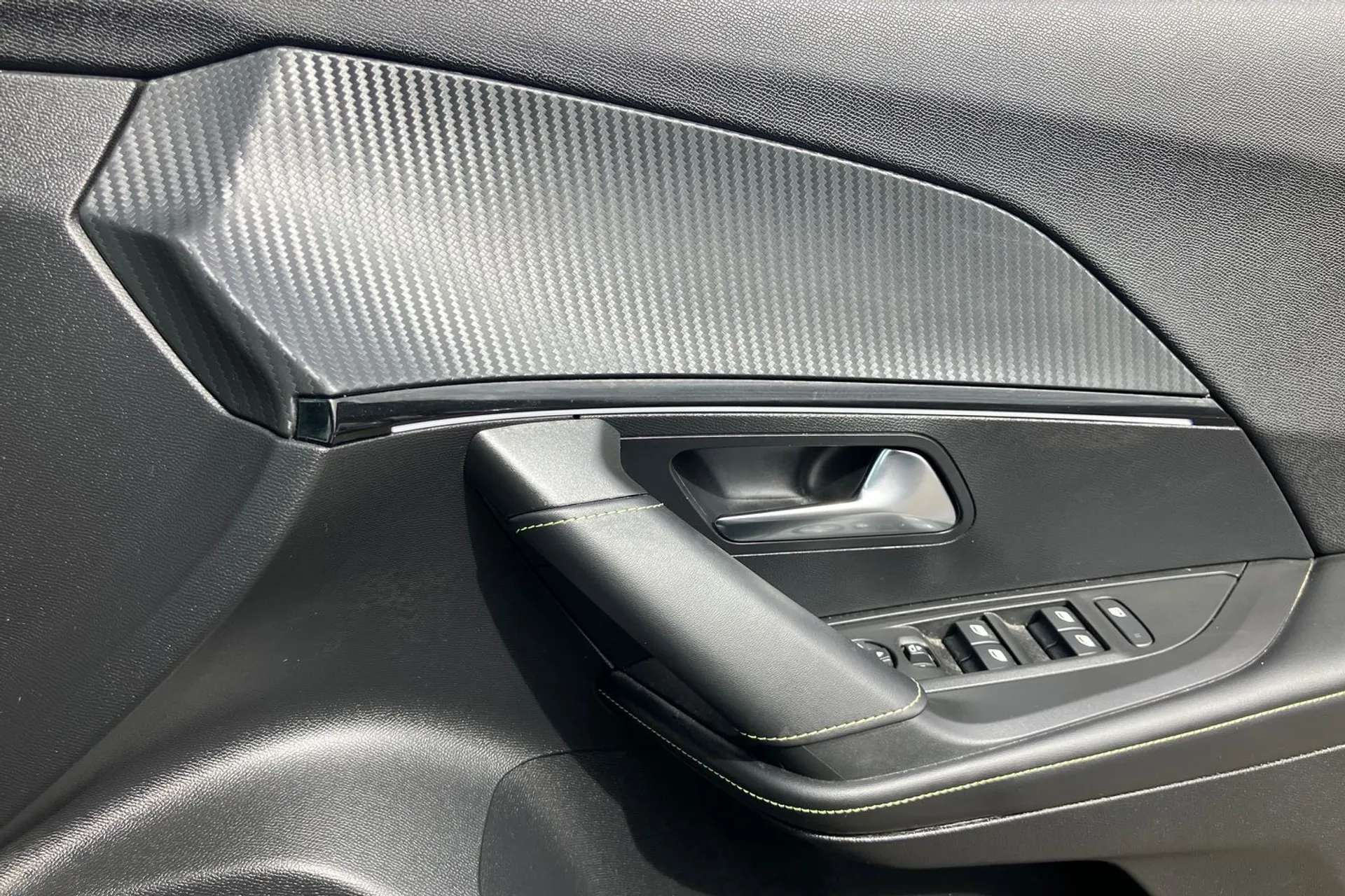 2025 PEUGEOT 2008 2025 PEUGEOT 2008