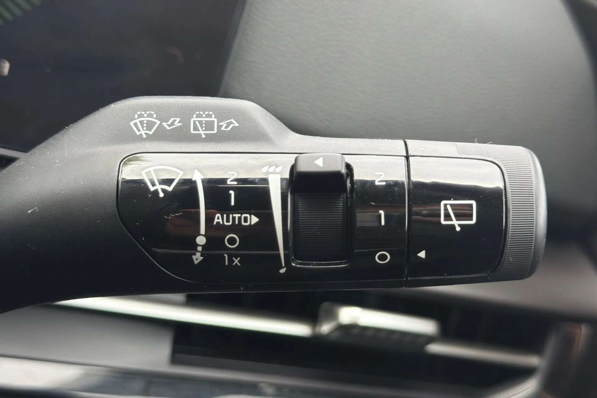 2025 KIA SPORTAGE 2025 KIA SPORTAGE