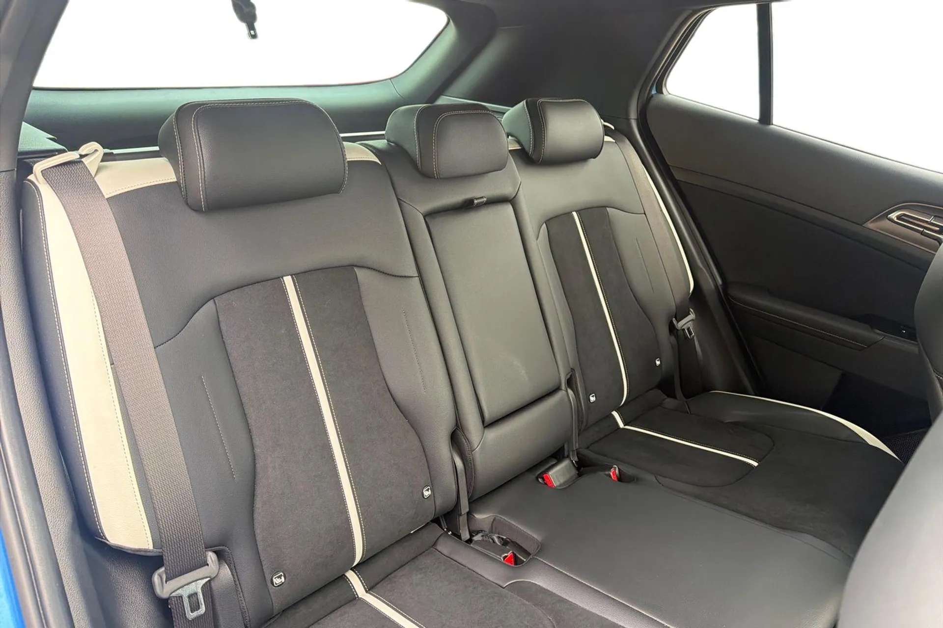 2025 KIA SPORTAGE 2025 KIA SPORTAGE