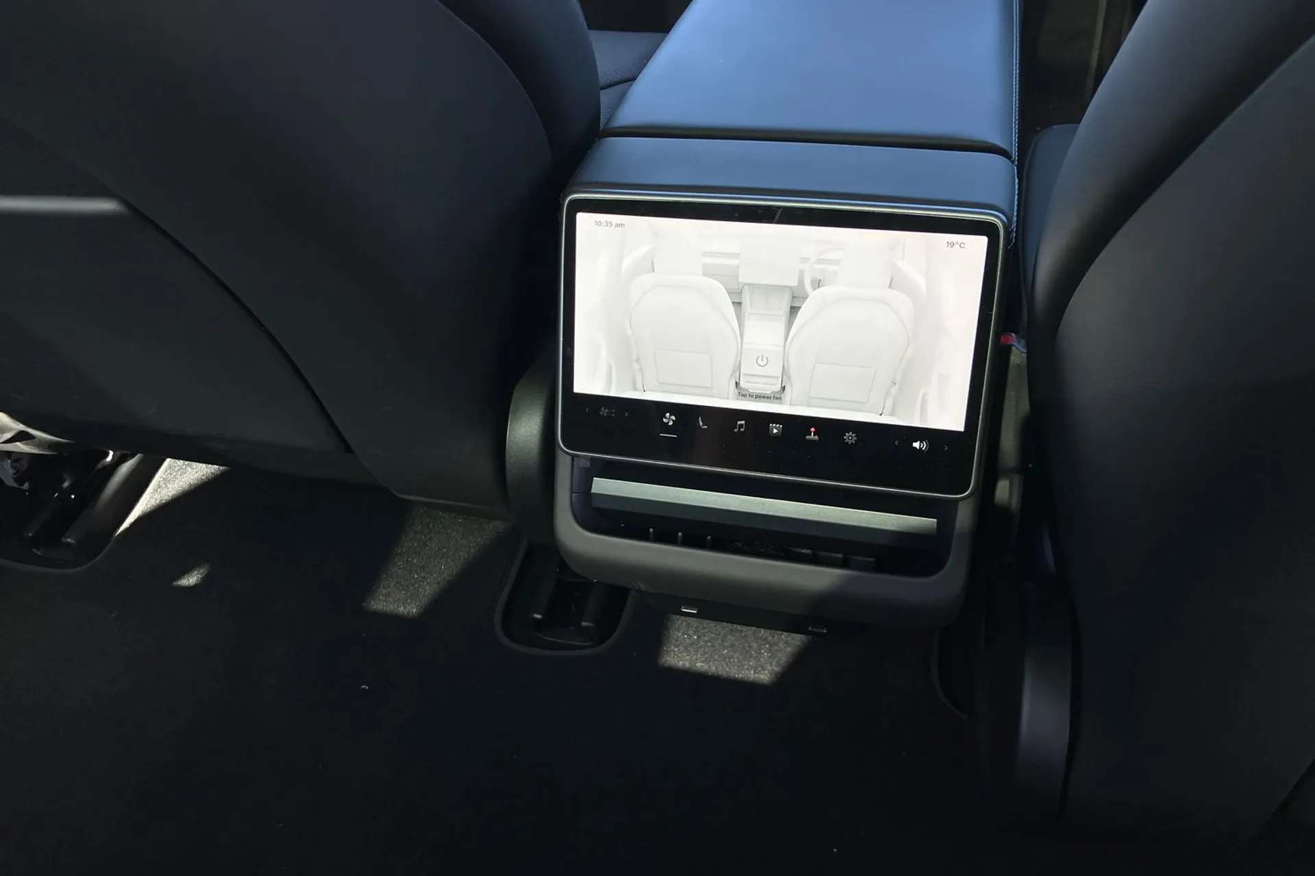 2025 TESLA MODEL 3 2025 TESLA MODEL 3