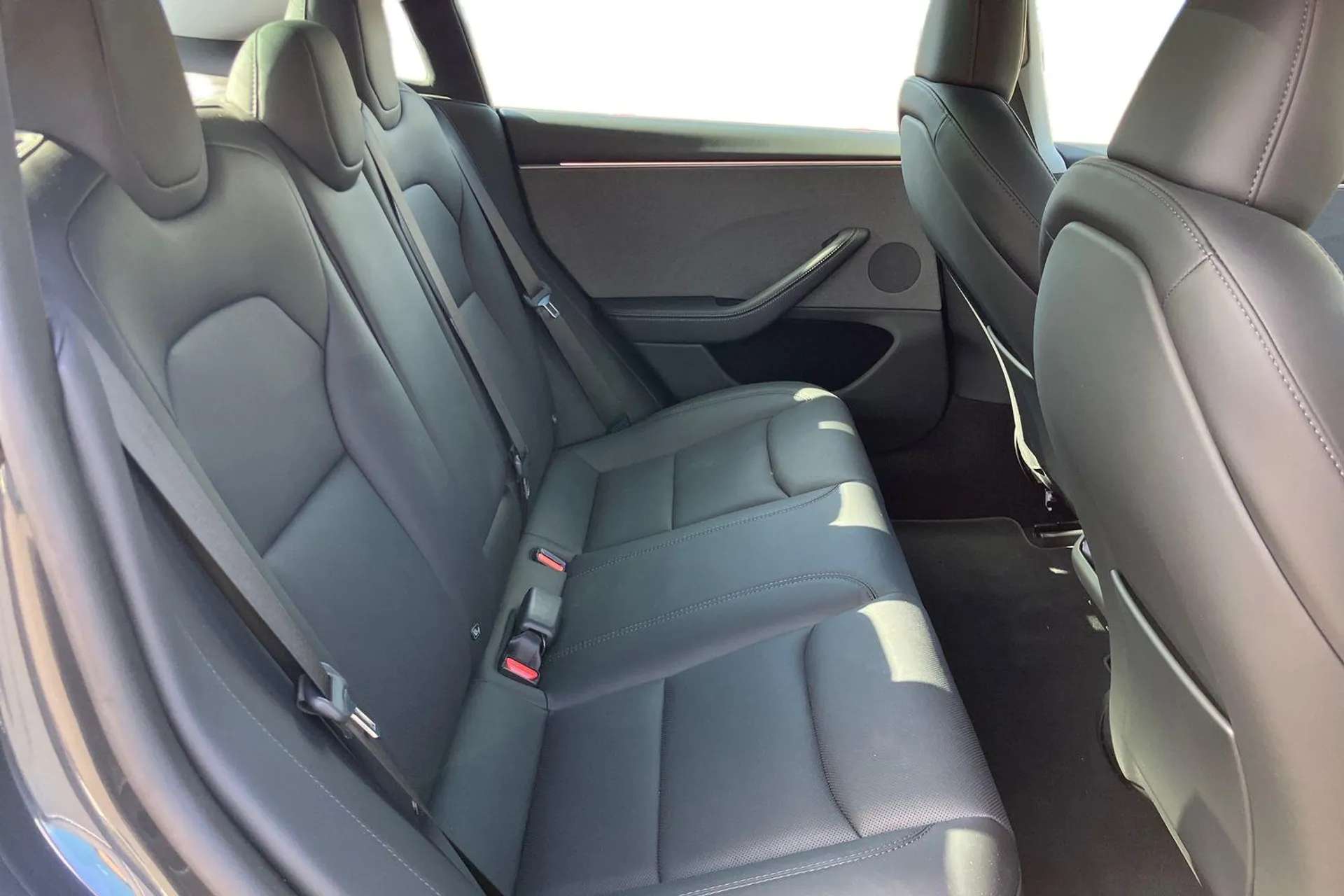 2025 TESLA MODEL 3 2025 TESLA MODEL 3