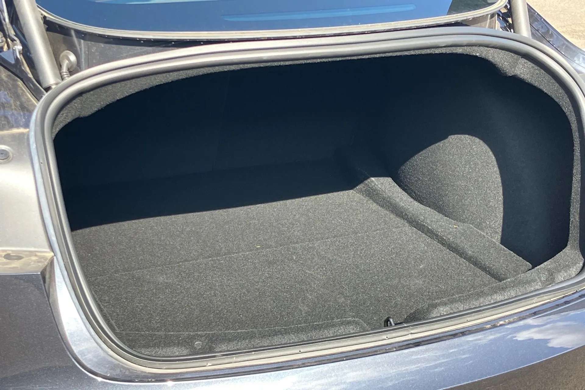 2025 TESLA MODEL 3 2025 TESLA MODEL 3