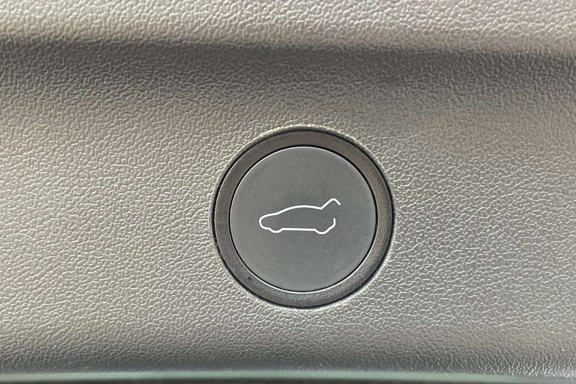 2022 TESLA MODEL Y 2022 TESLA MODEL Y
