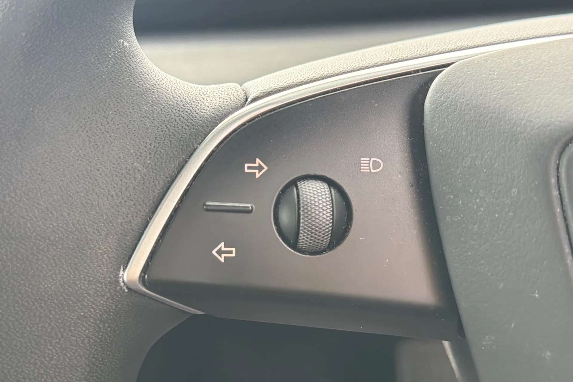2024 TESLA MODEL 3 2024 TESLA MODEL 3