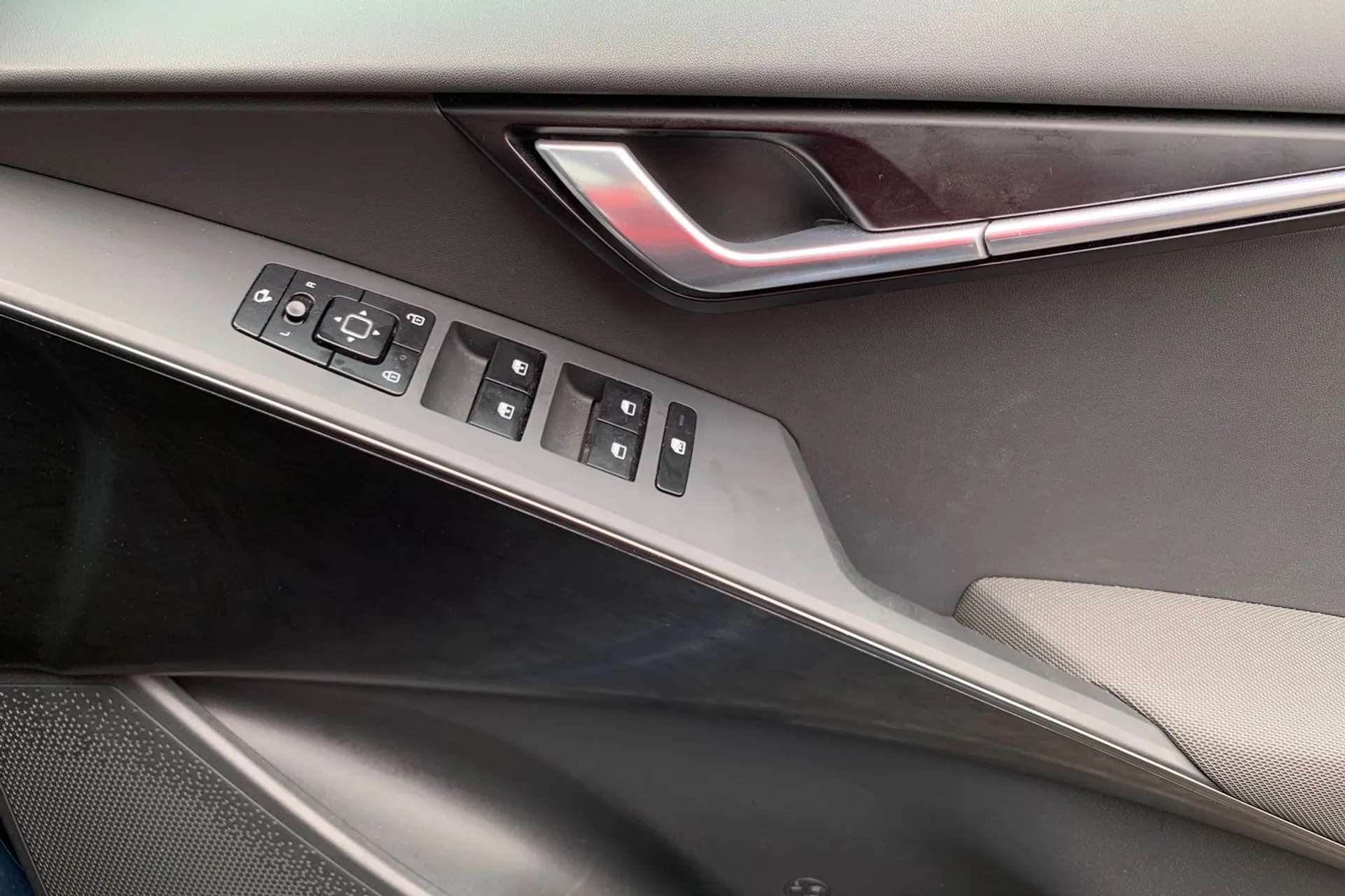 2023 KIA NIRO 2023 KIA NIRO