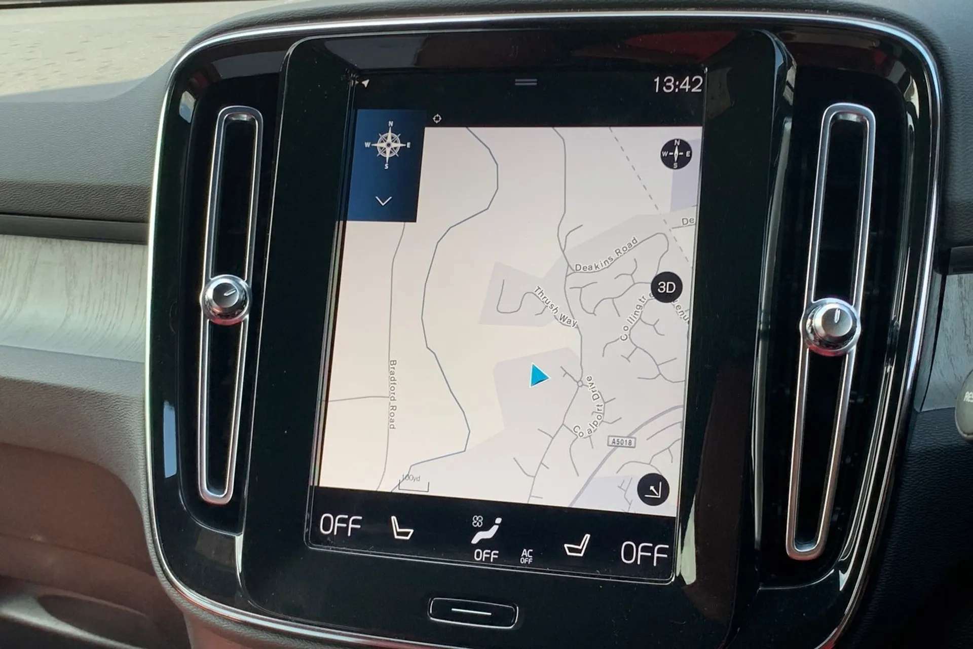 2021 VOLVO XC40 2021 VOLVO XC40