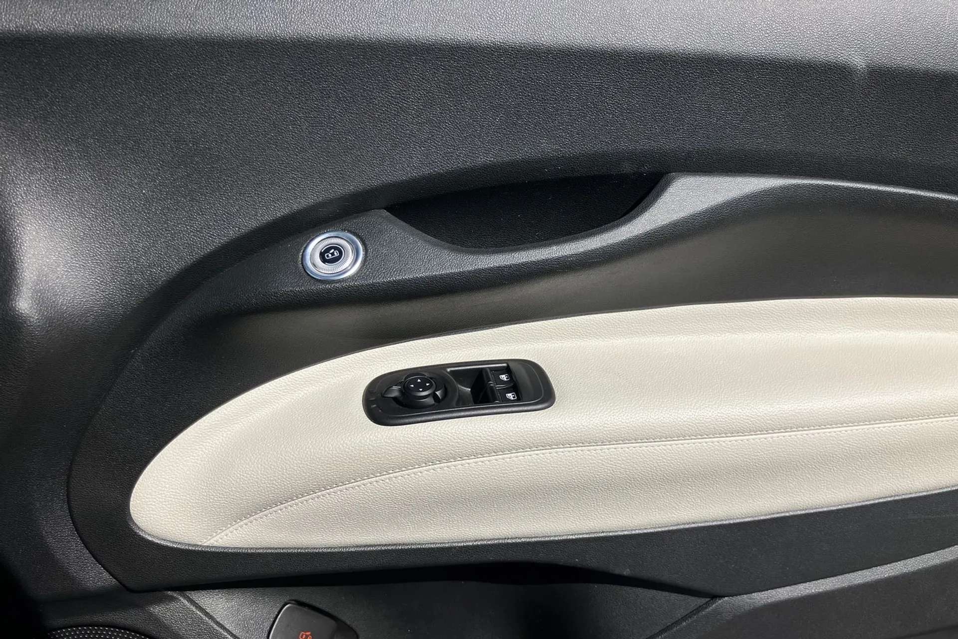 2021 FIAT 500 2021 FIAT 500
