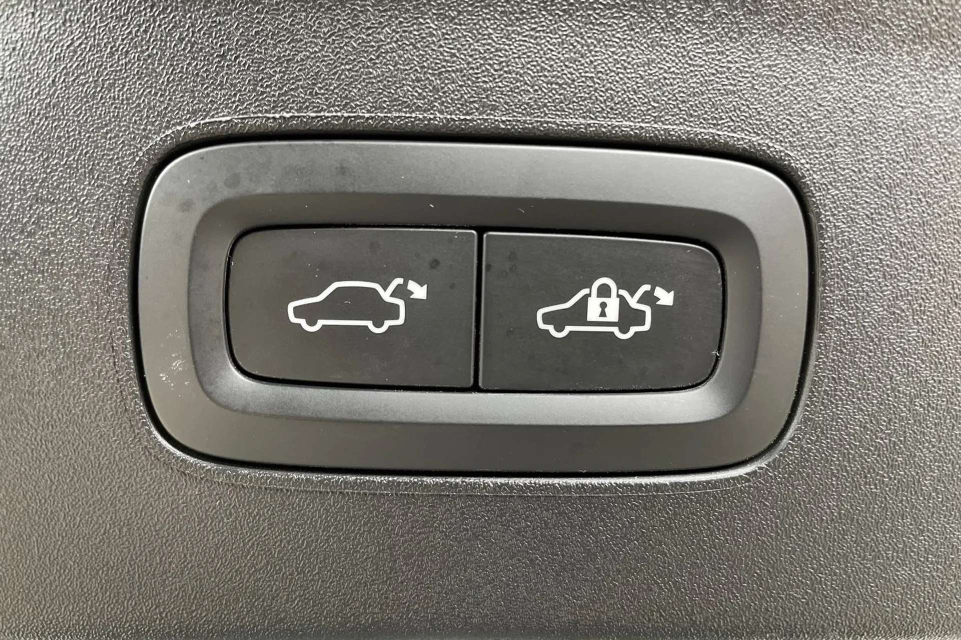 2023 POLESTAR 2 2023 POLESTAR 2