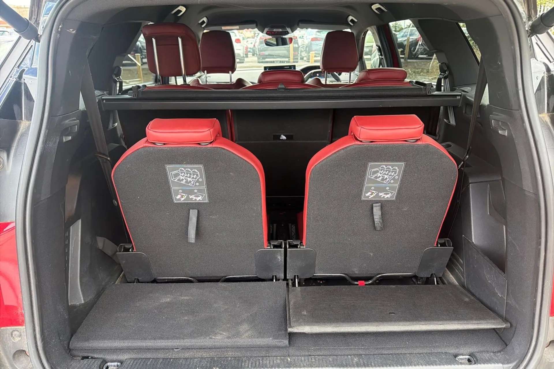 2022 PEUGEOT 5008 2022 PEUGEOT 5008