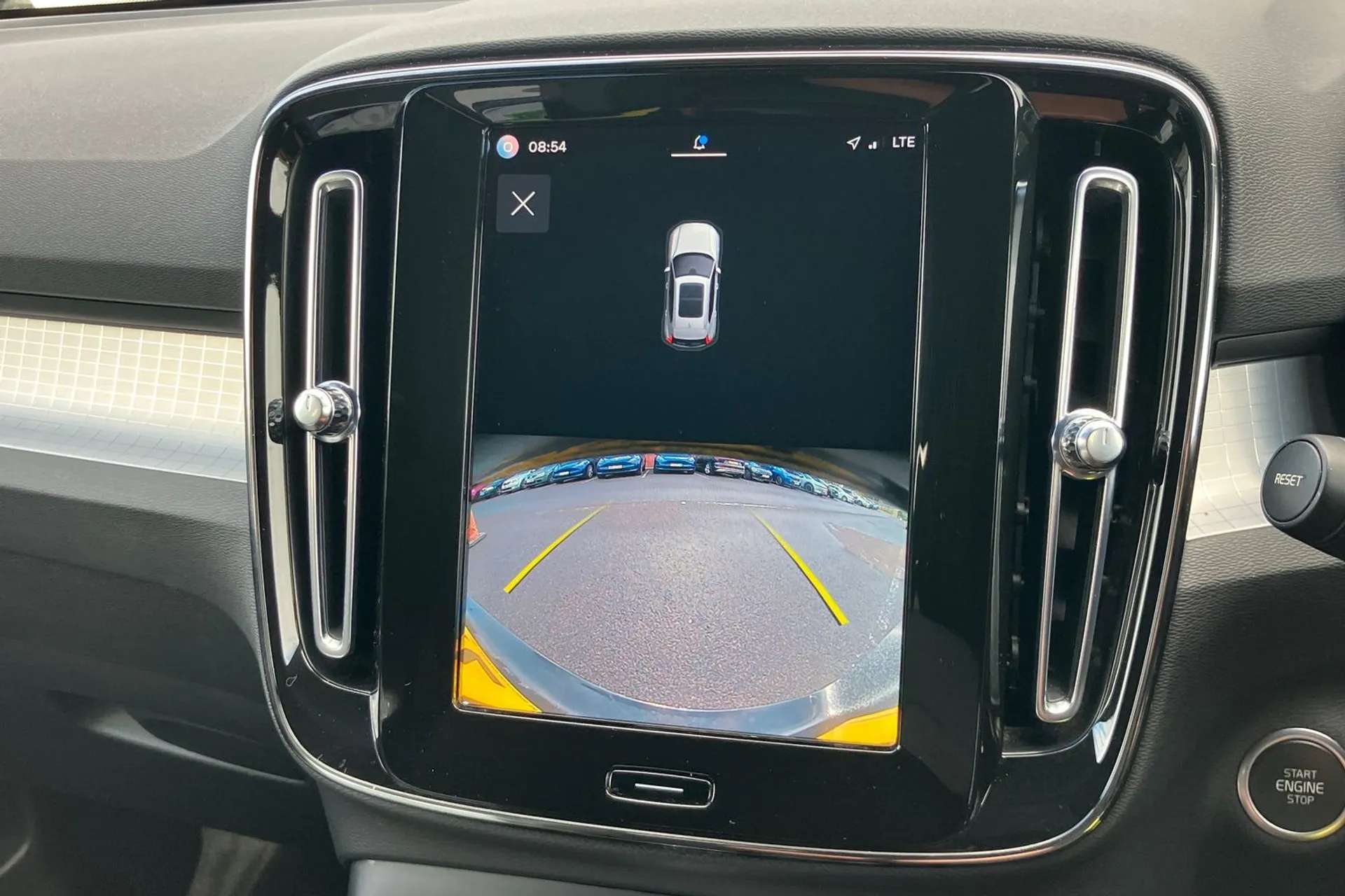 2022 VOLVO XC40 2022 VOLVO XC40