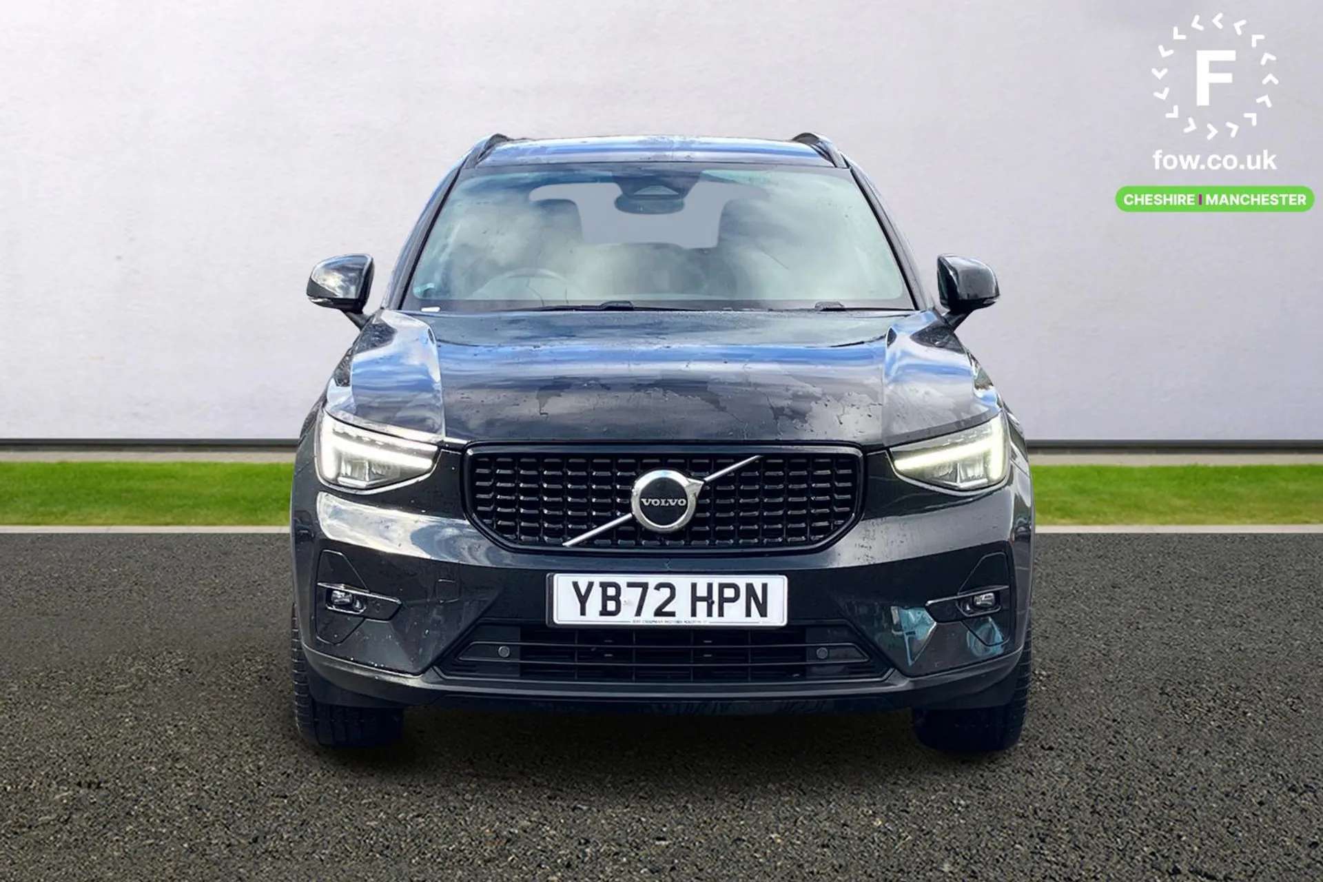 2022 VOLVO XC40 2022 VOLVO XC40