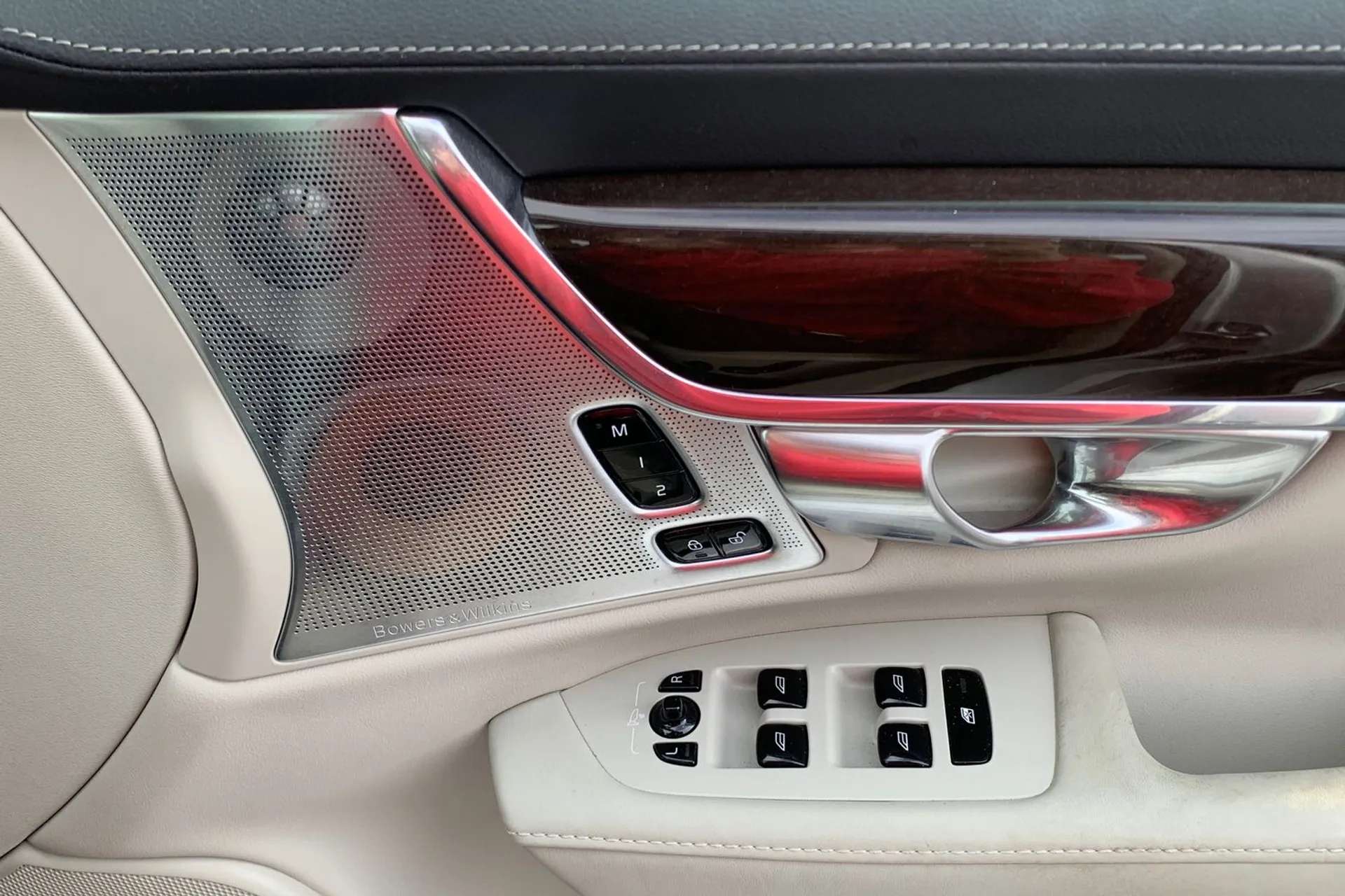 2020 VOLVO S90 2020 VOLVO S90