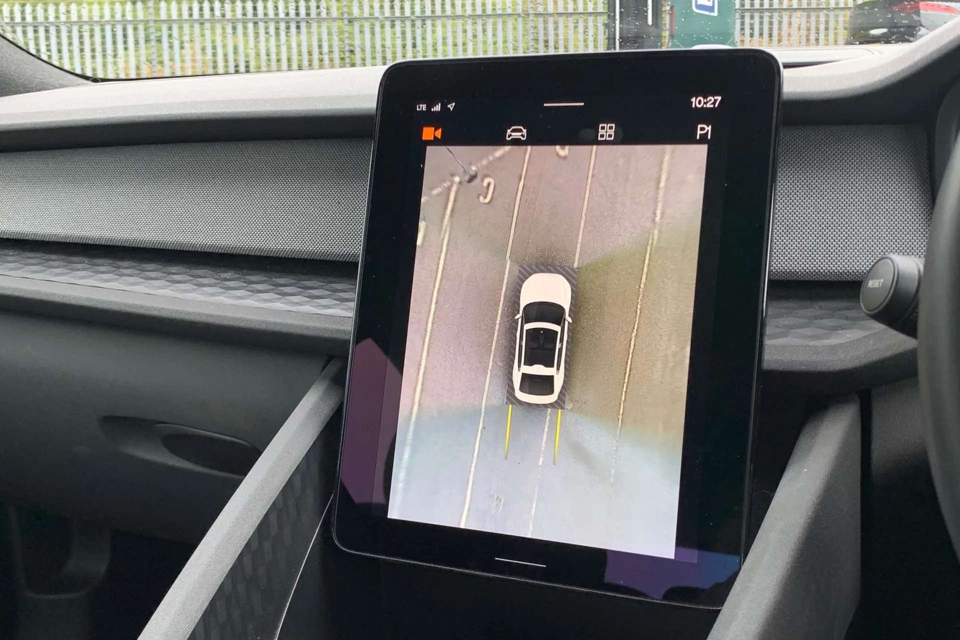 2023 POLESTAR 2 2023 POLESTAR 2
