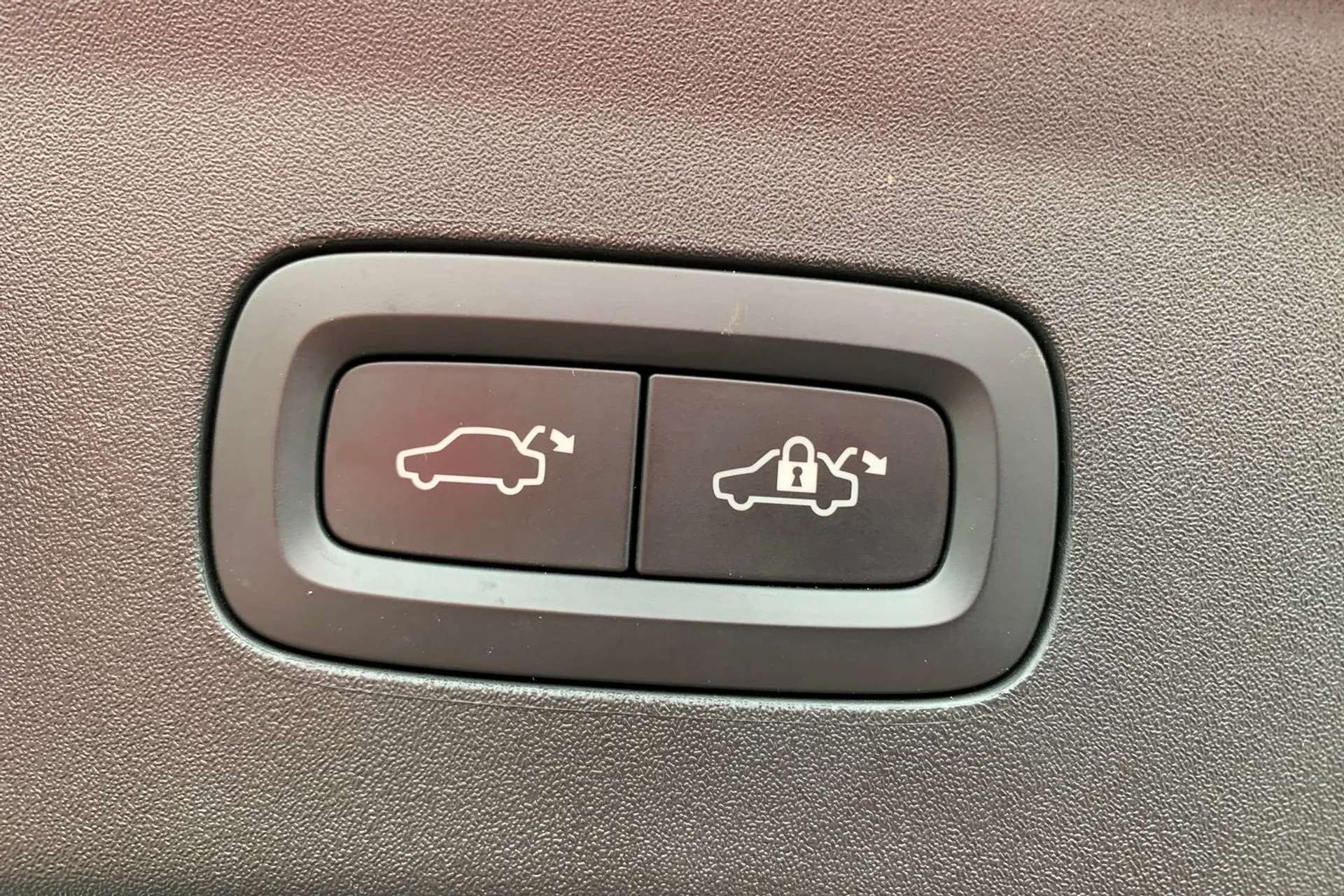 2023 POLESTAR 2 2023 POLESTAR 2