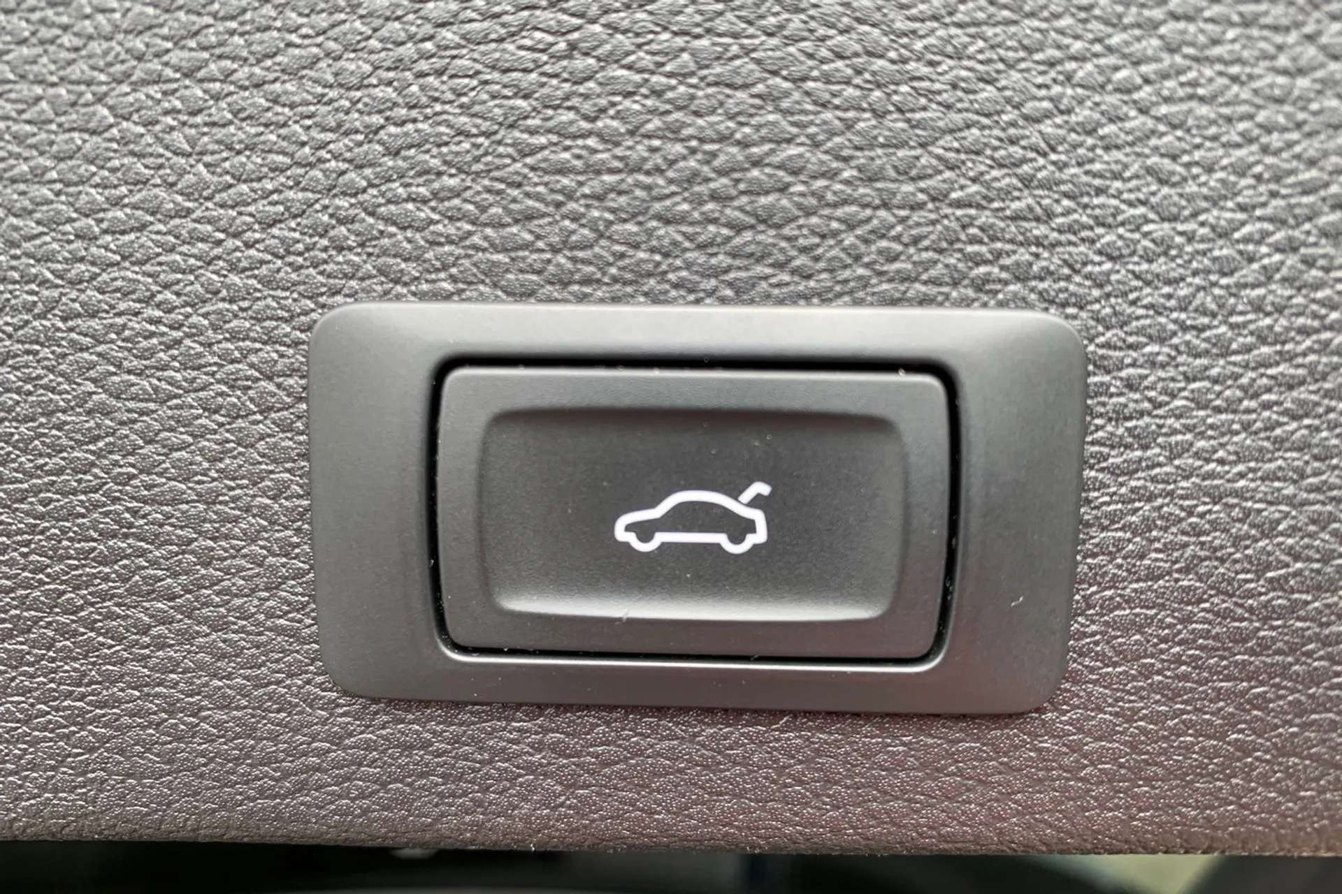 2021 AUDI Q2 2021 AUDI Q2