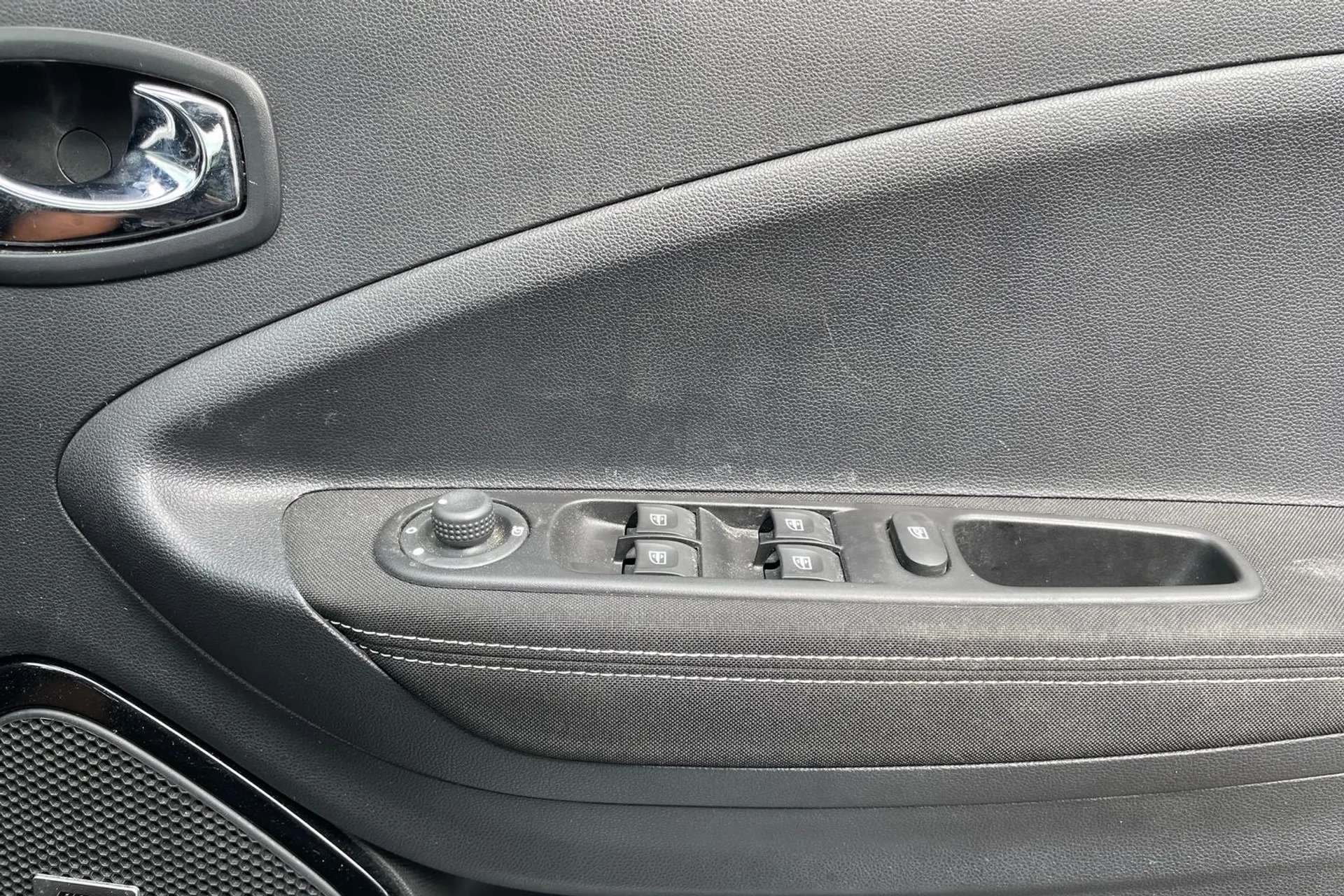 2019 RENAULT ZOE 2019 RENAULT ZOE