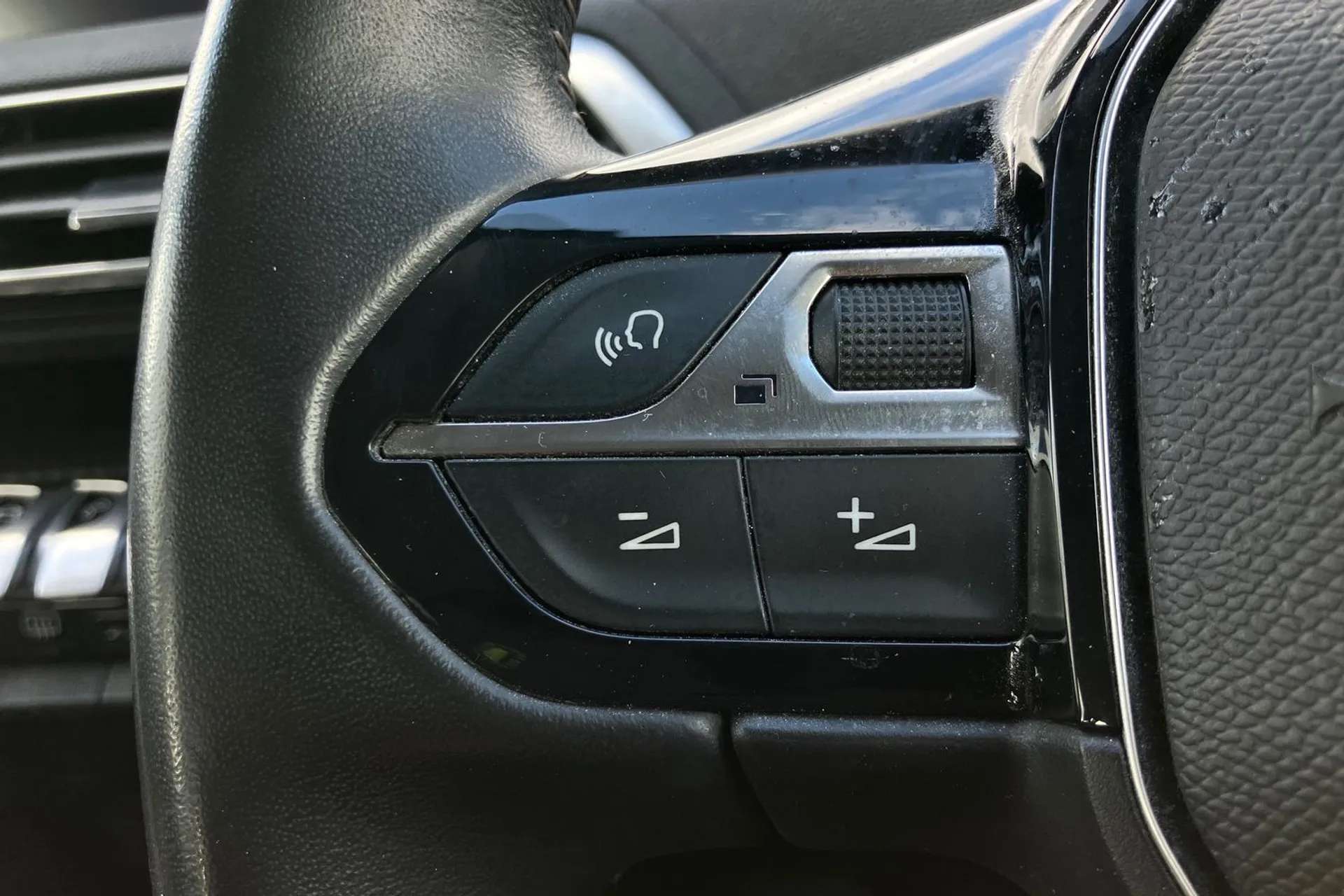 2021 PEUGEOT 5008 2021 PEUGEOT 5008