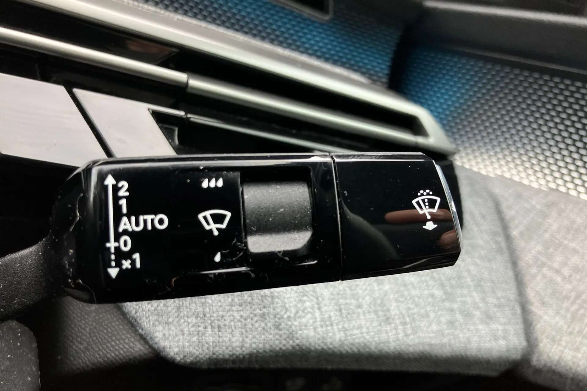 2025 PEUGEOT 3008 2025 PEUGEOT 3008