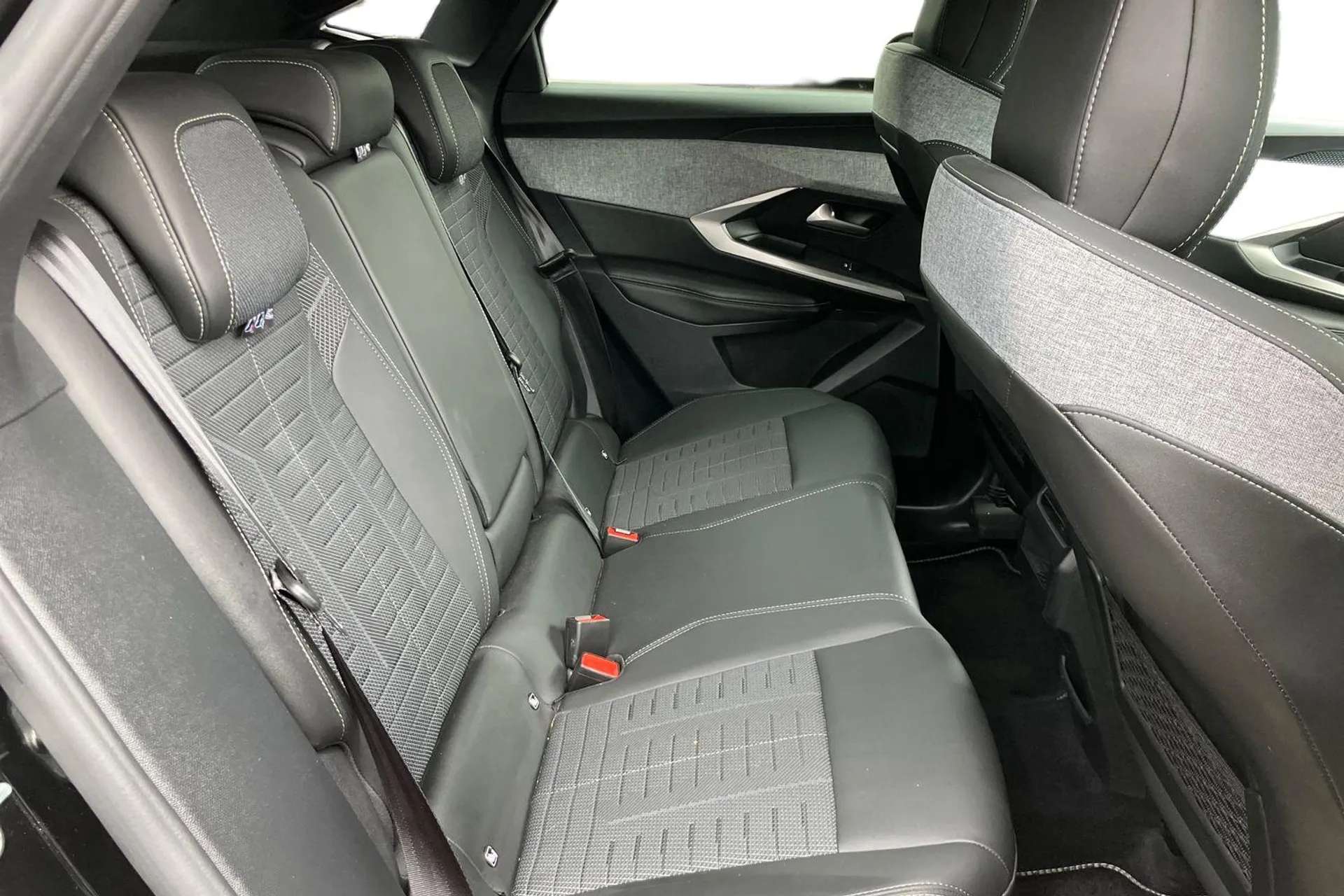 2025 PEUGEOT 3008 2025 PEUGEOT 3008