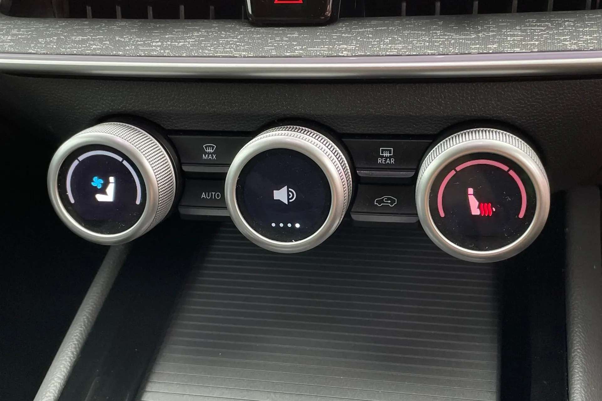 2025 SKODA SUPERB 2025 SKODA SUPERB