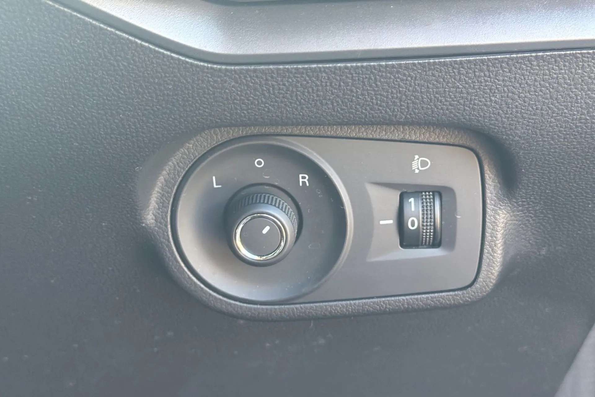 2025 MG MOTOR UK MG4 2025 MG MOTOR UK MG4
